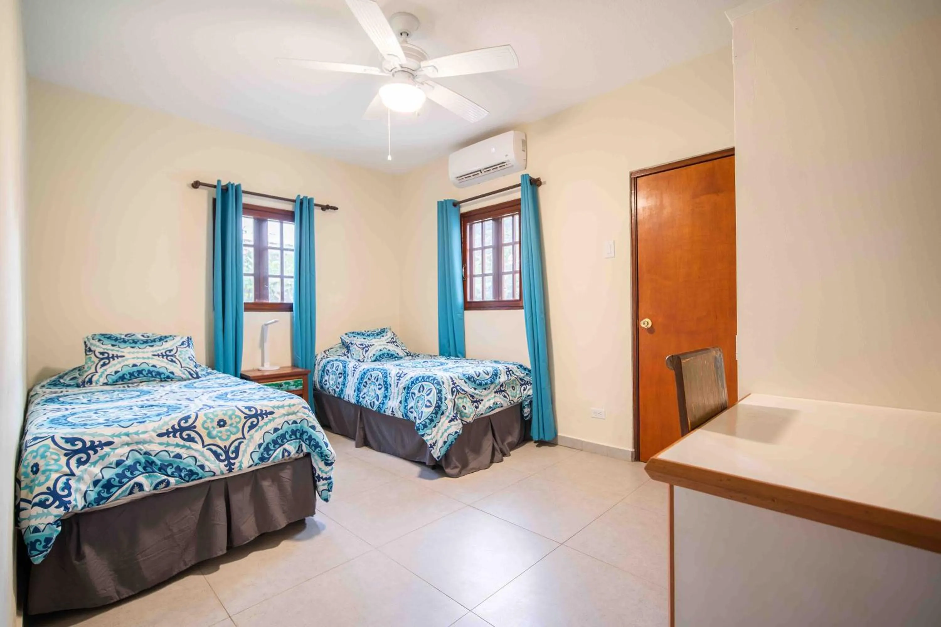 Bed in Captain Don's Habitat