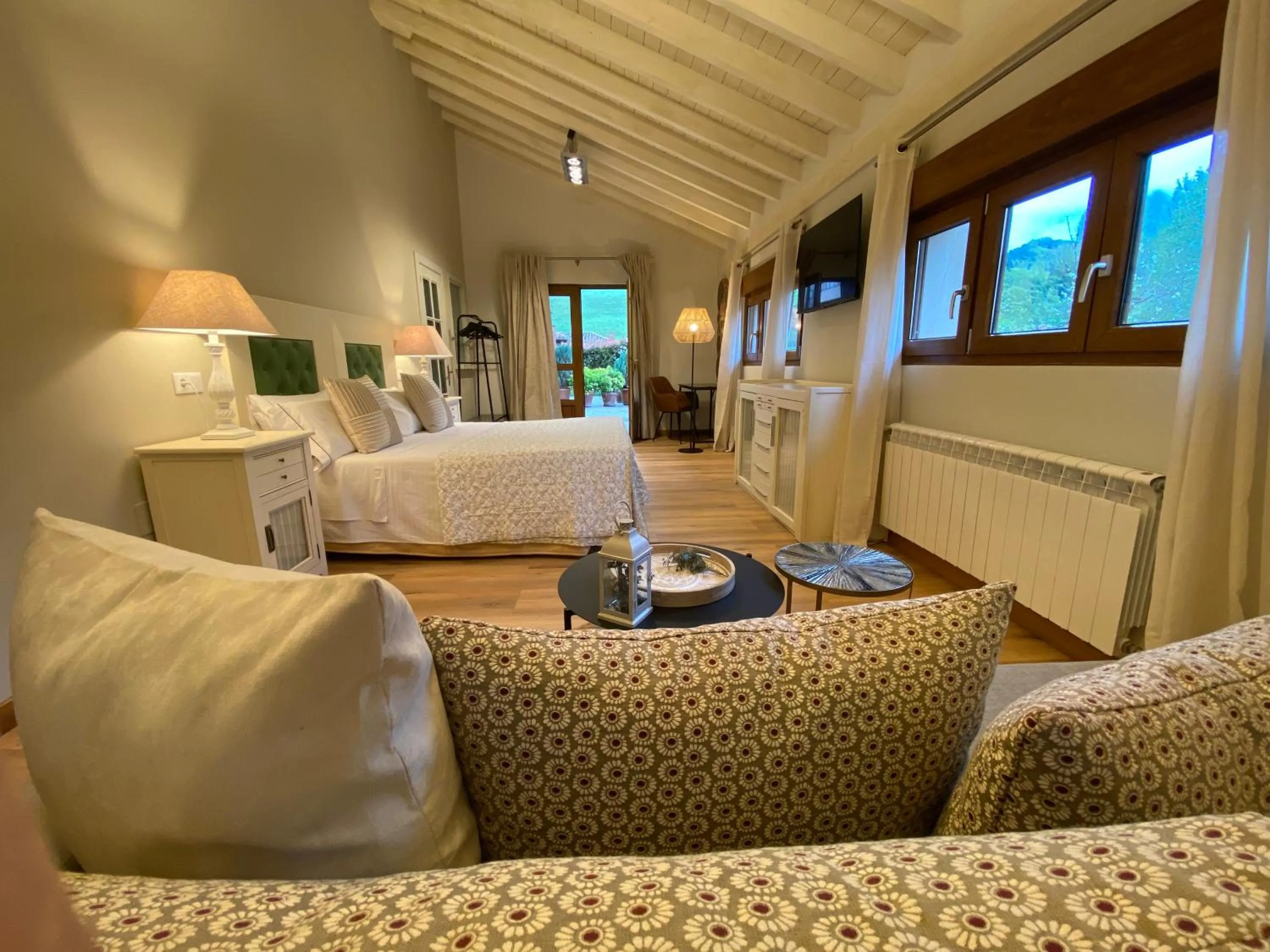 Photo of the whole room, Bed in Posada El Corcal de Liébana