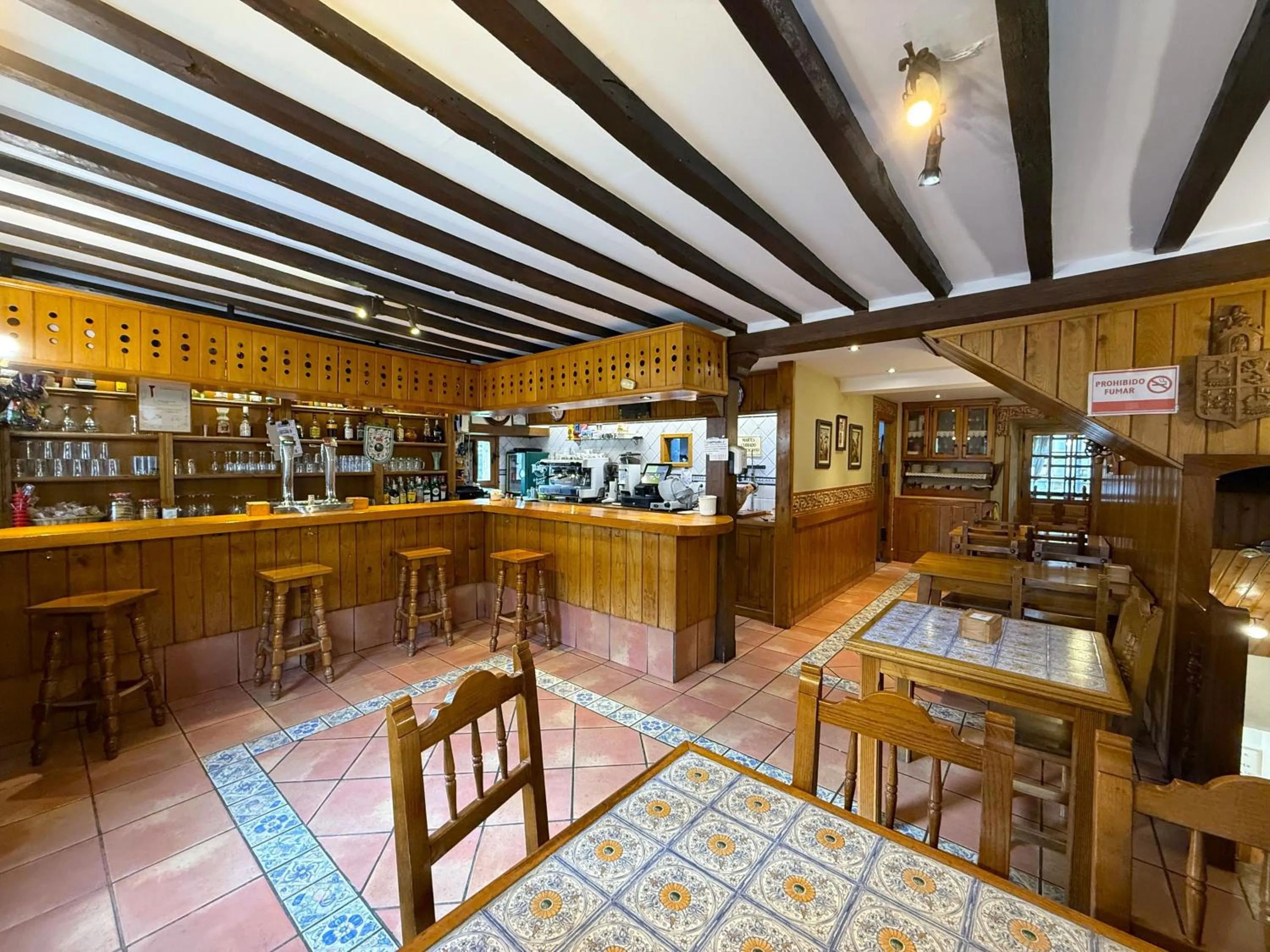 Lounge or bar in Posada El Corcal de Liébana