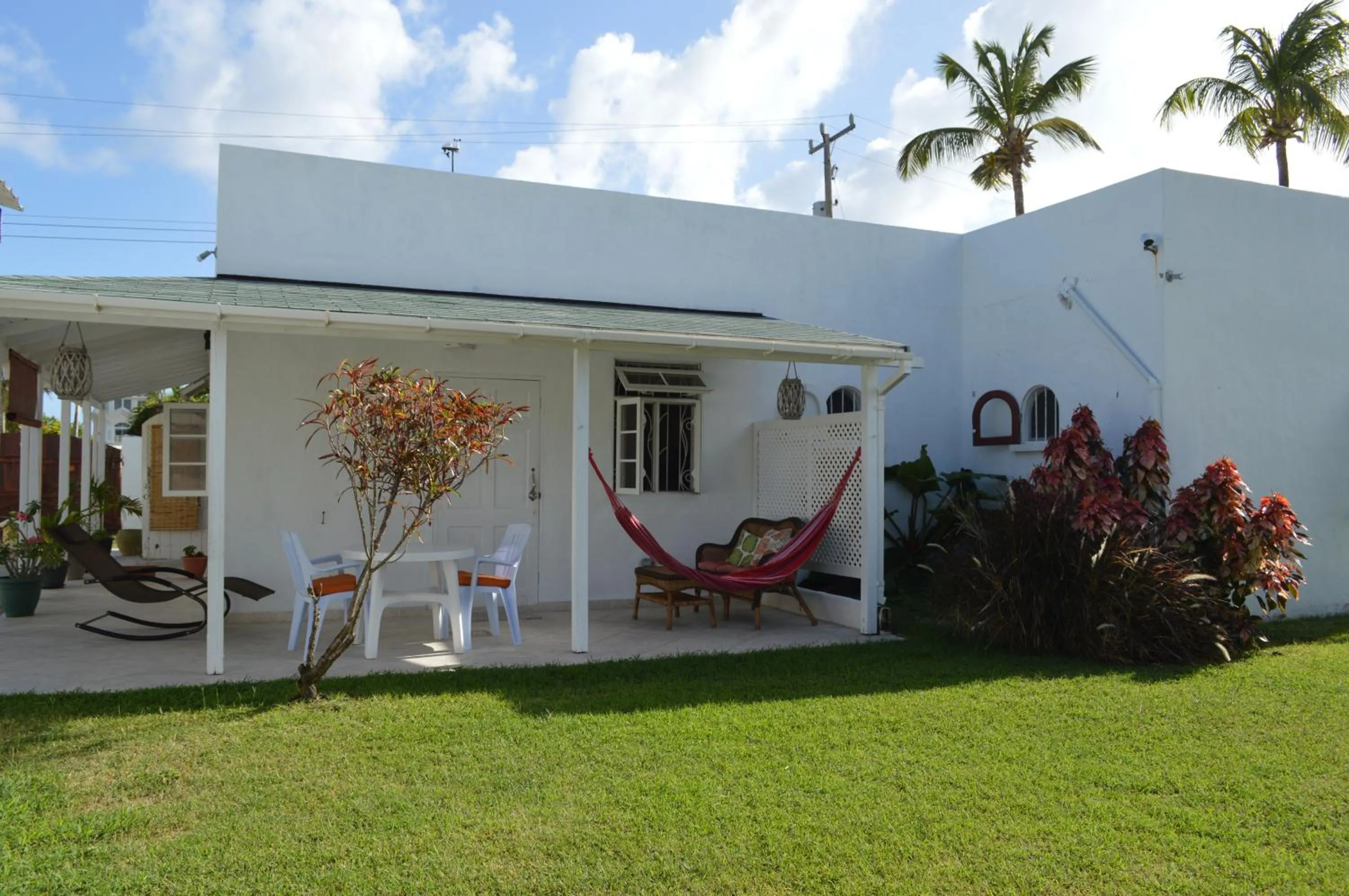 Garden in Tropical Gecko Studio - Sweet Jewel Apartments