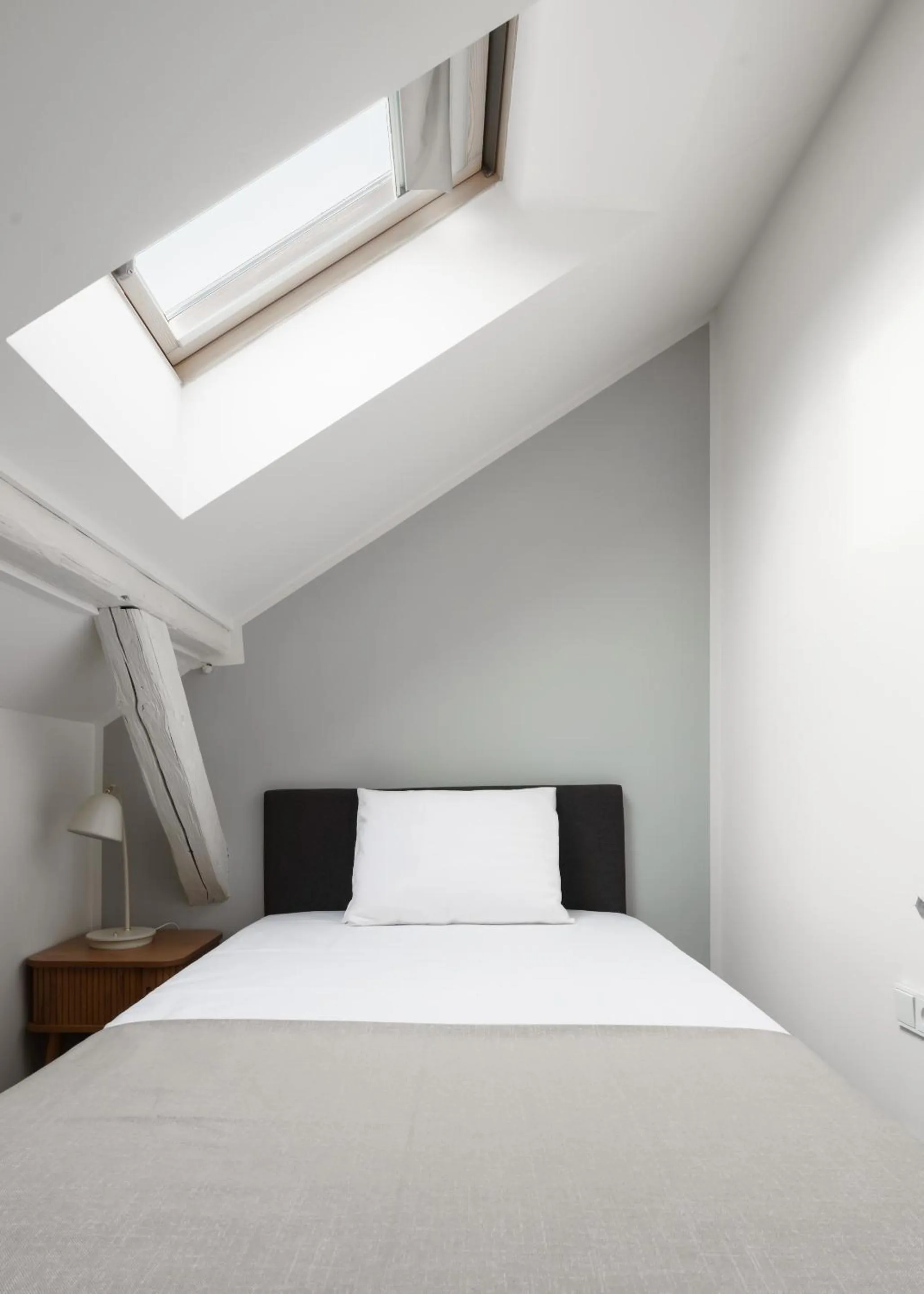 Bed in Limehome Prague Halkova