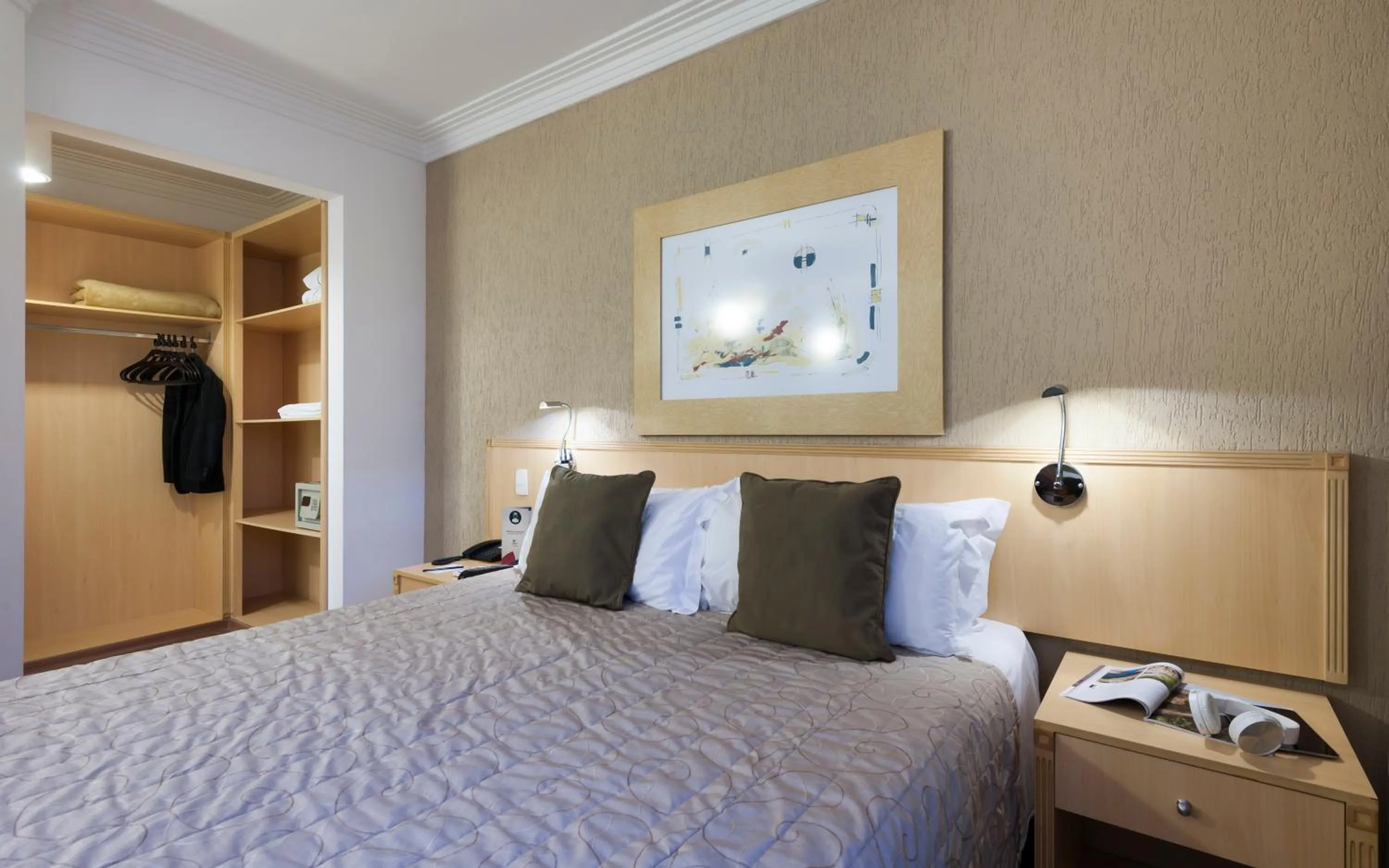 Photo of the whole room, Bed in Matiz Jaguariúna