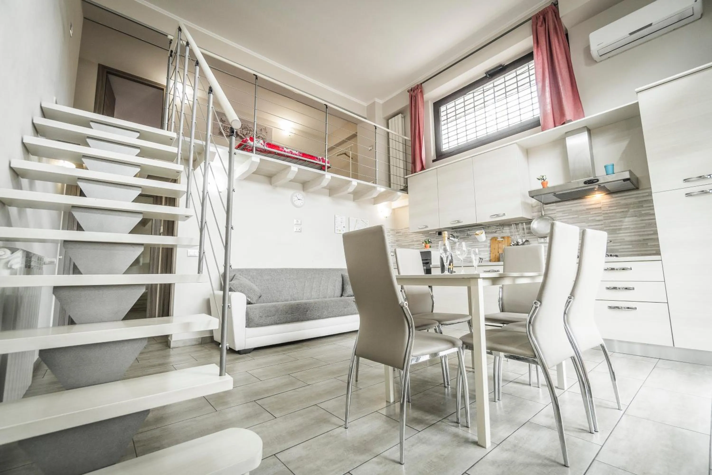 Deluxe Apartment in Modern Loft Apartment