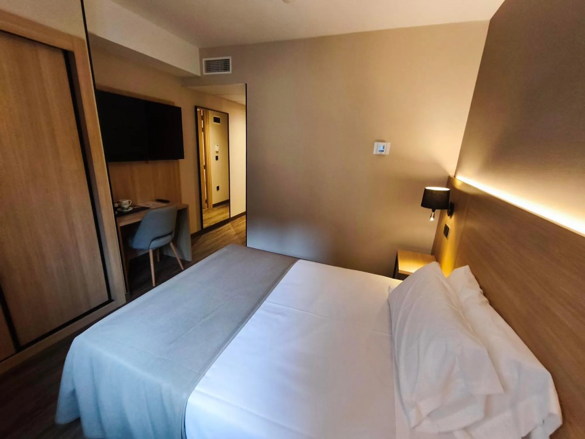 Bed in SOMMOS Hotel Benasque Spa