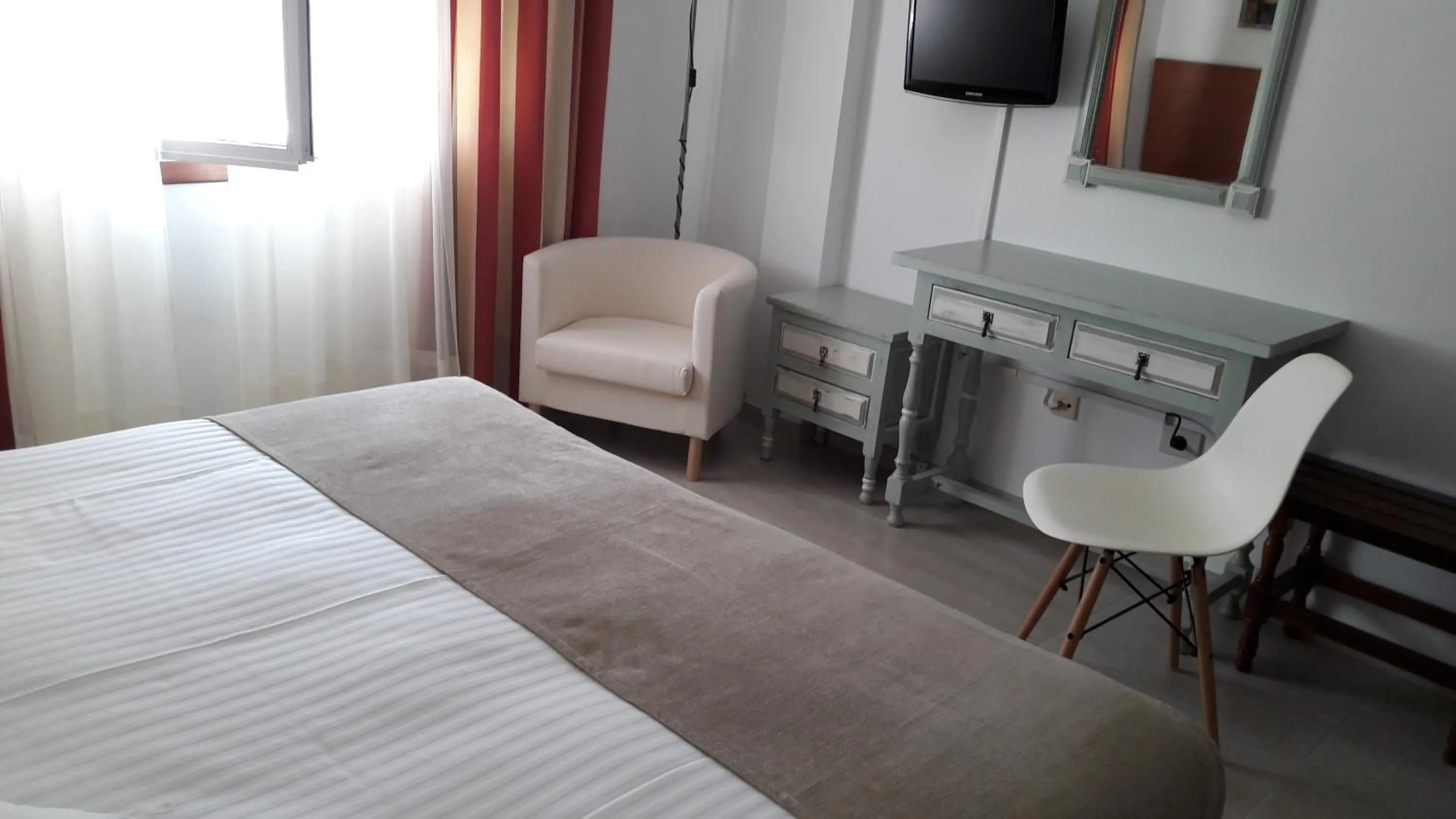 Decorative detail, Bed in Hotel Torres Touriño