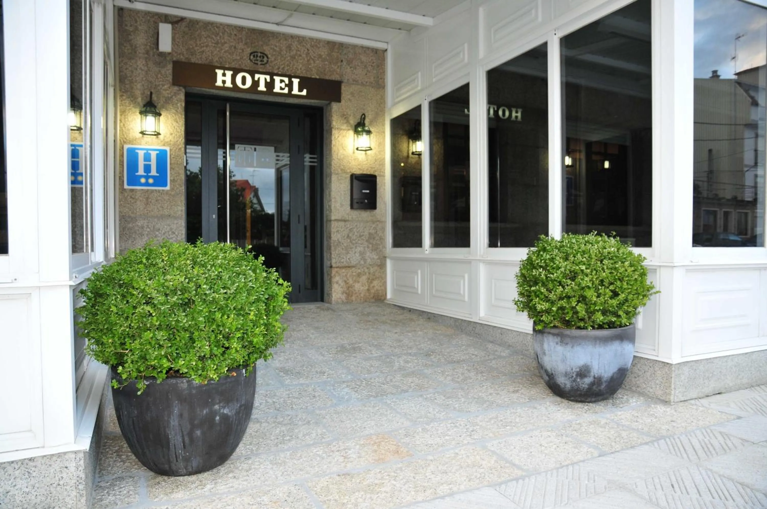 Facade/entrance in Hotel Torres Touriño