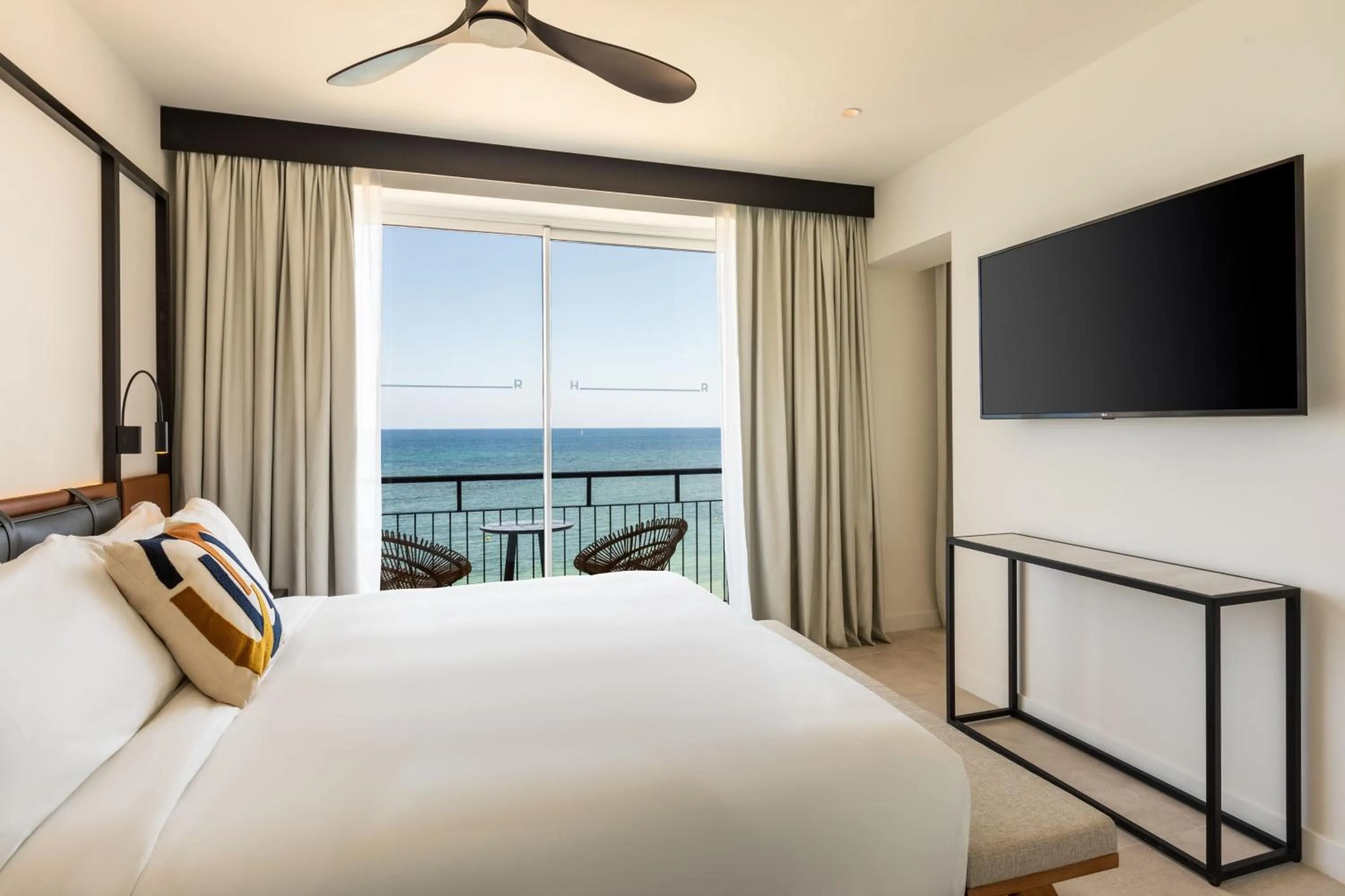 Photo of the whole room, Bed in Hotel Riomar, Ibiza, a Tribute Portfolio Hotel