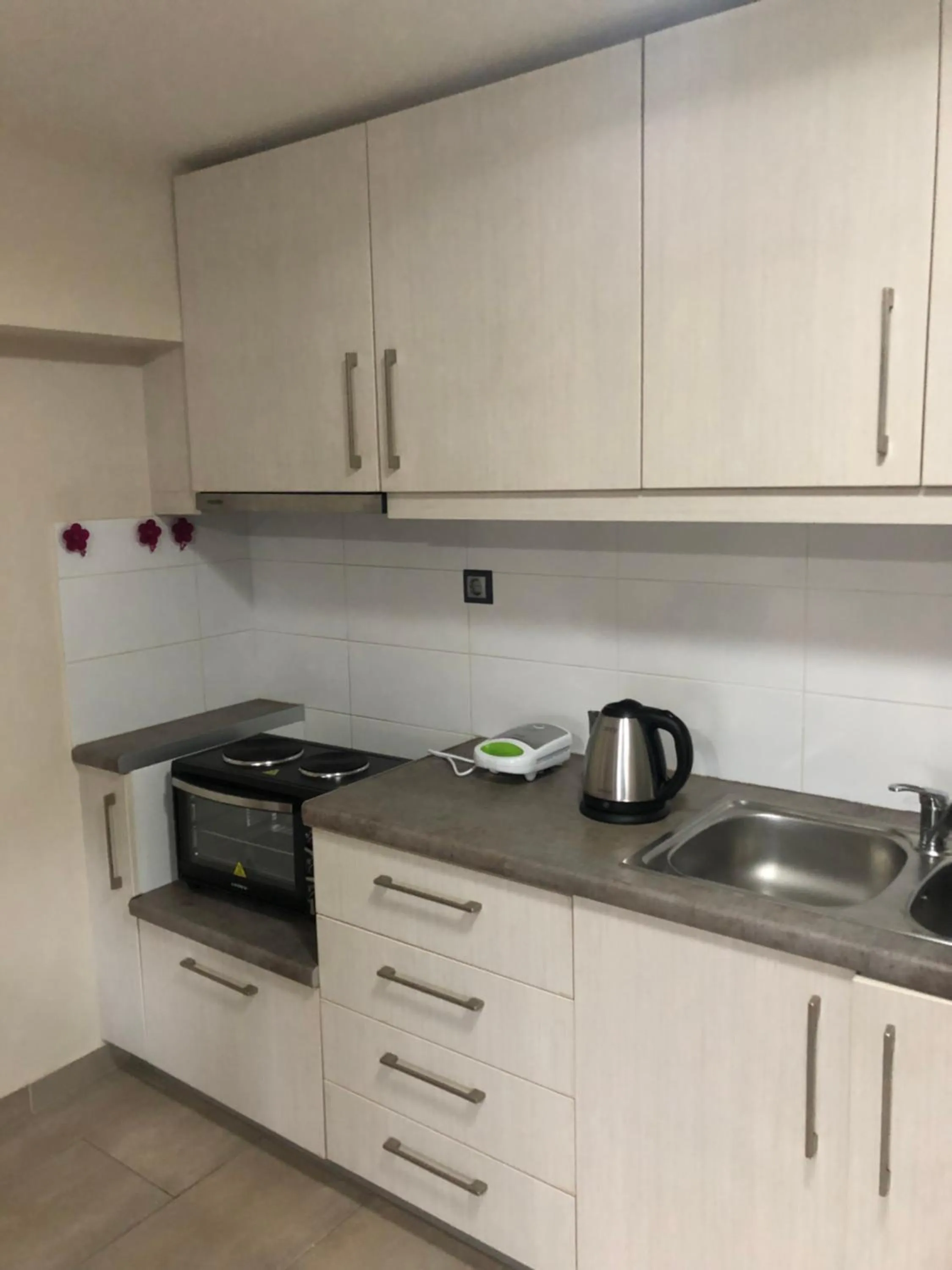 Food and drinks in roomotel