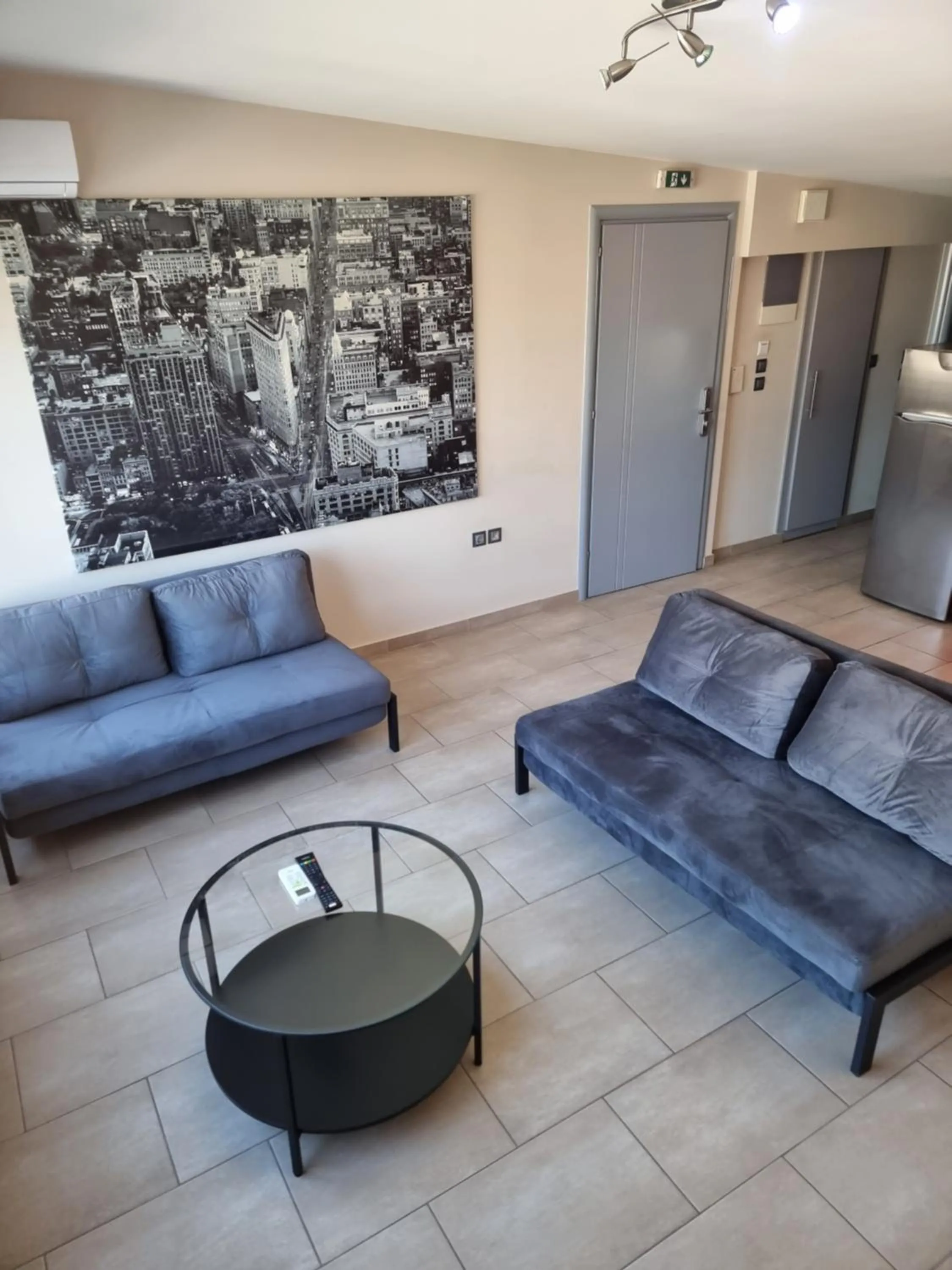 Seating area in roomotel