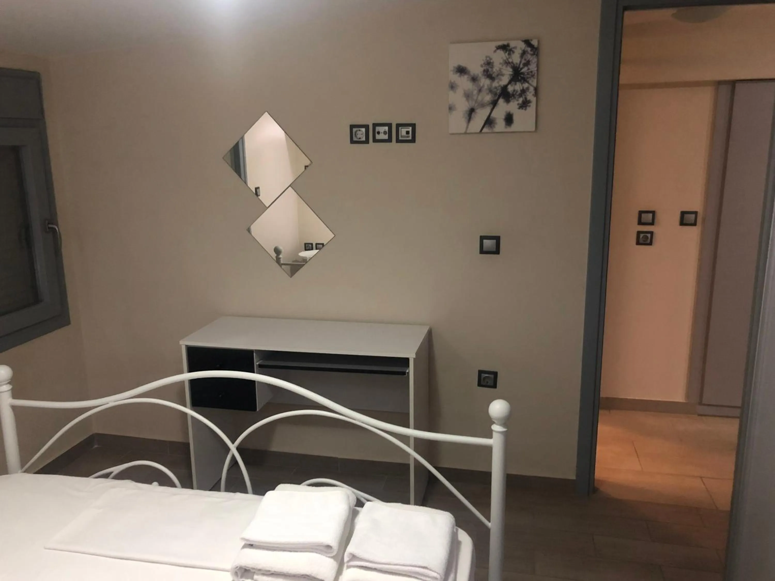 Bedroom, Bed in roomotel