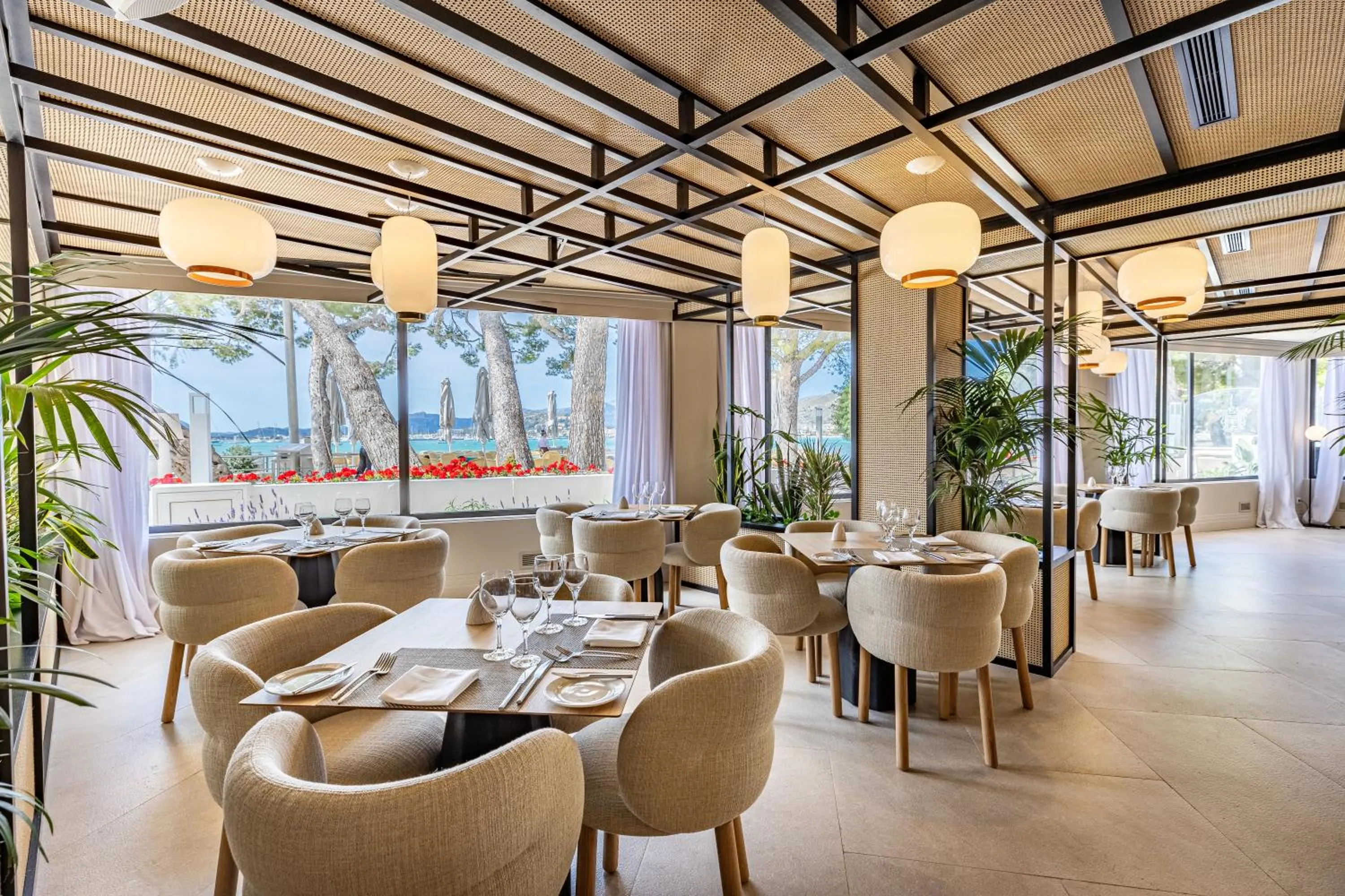 Dining area in Hotel Illa d'Or & Club Apts 4* Sup