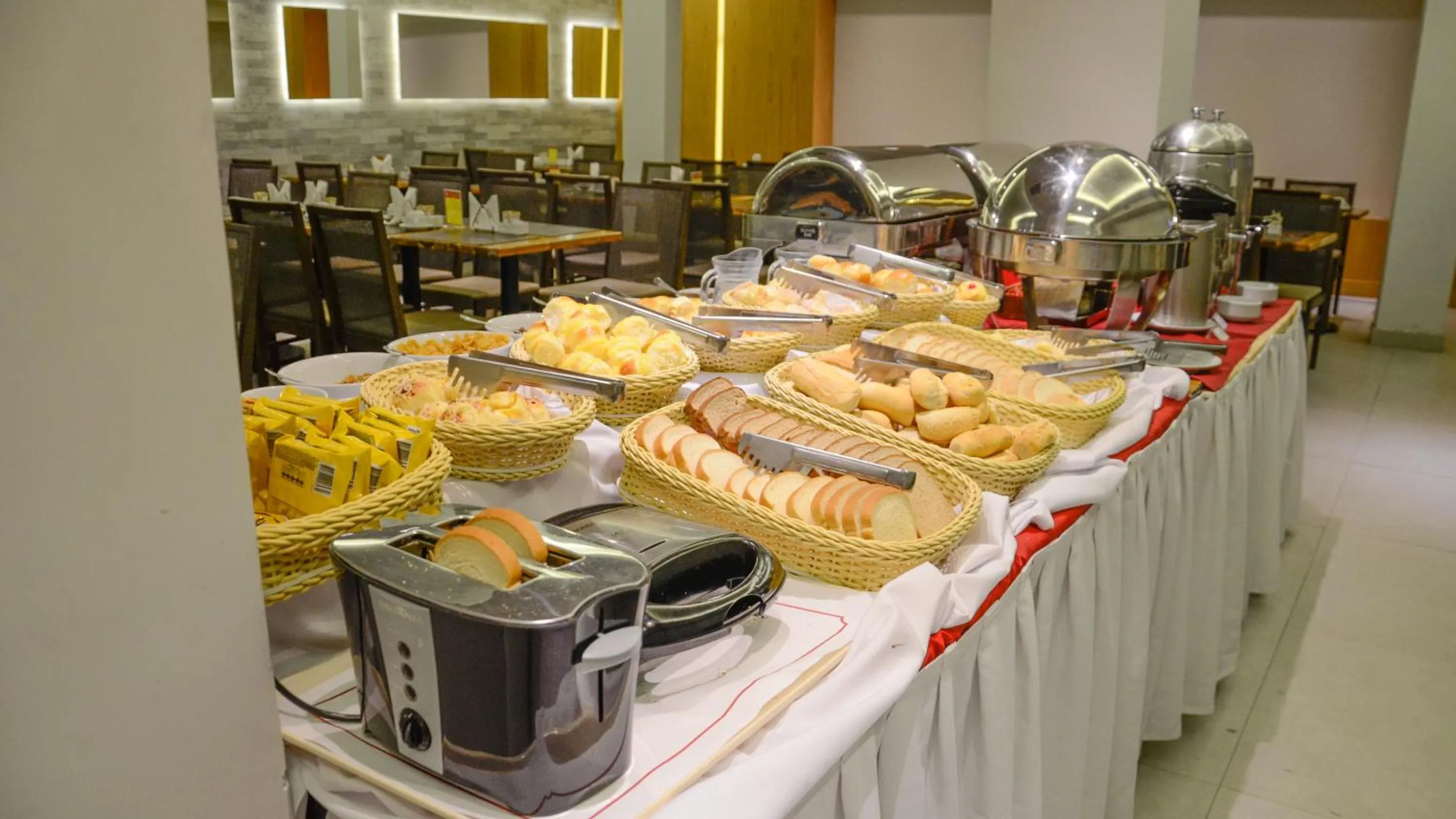 Continental breakfast in Hotel Atlântico Travel Copacabana