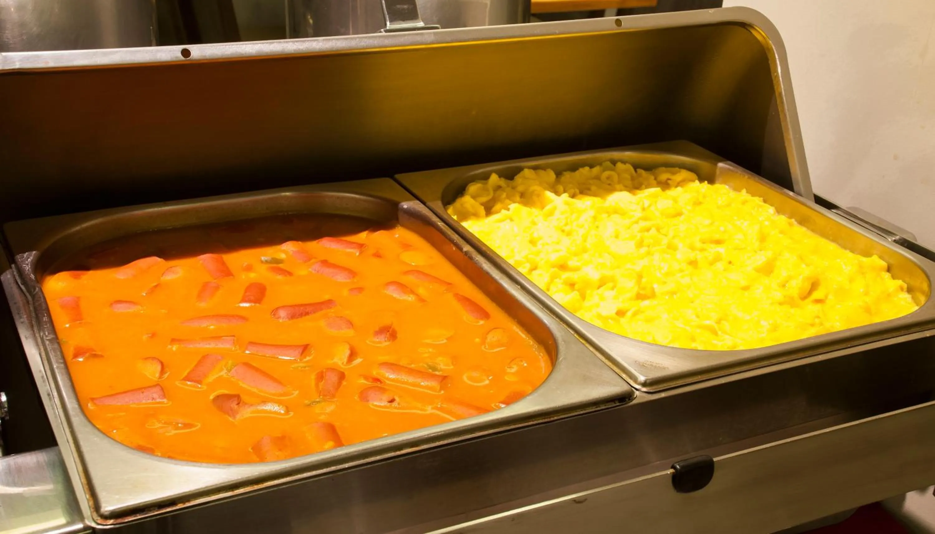 Continental breakfast in Hotel Atlântico Travel Copacabana