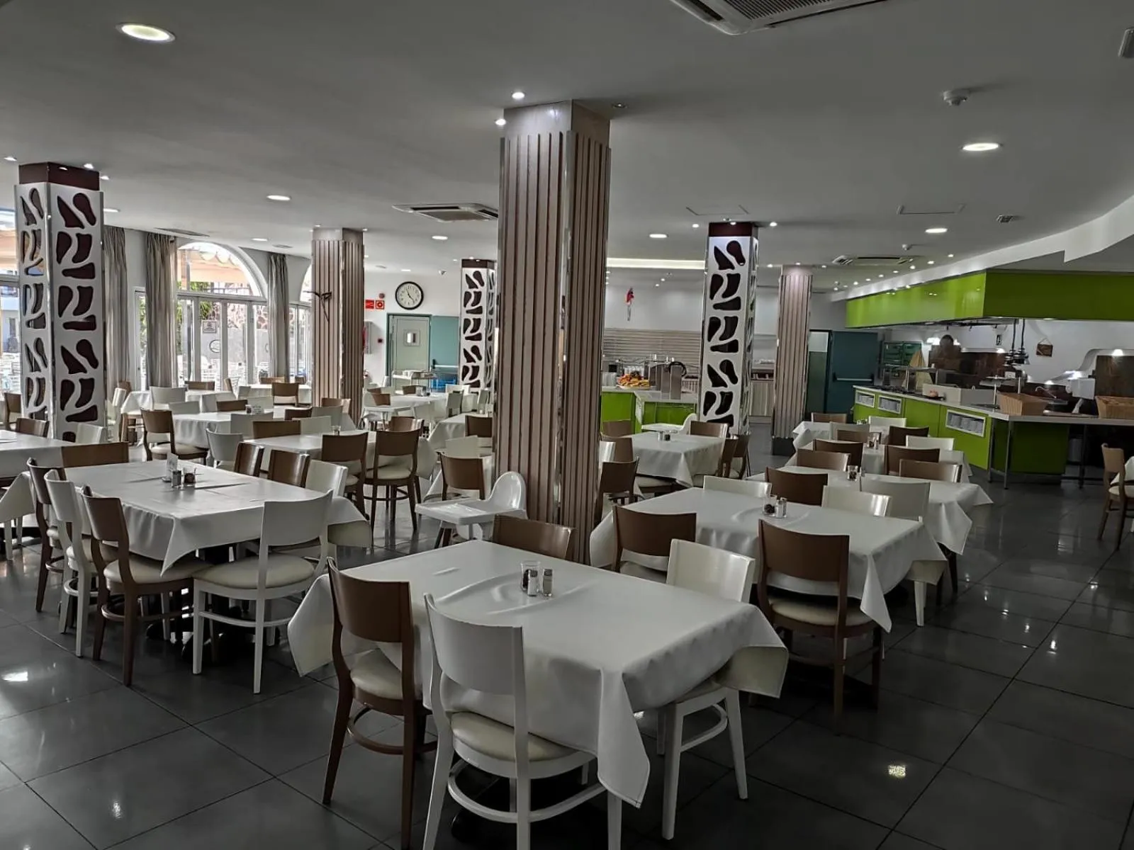 Property building in Turbo Club