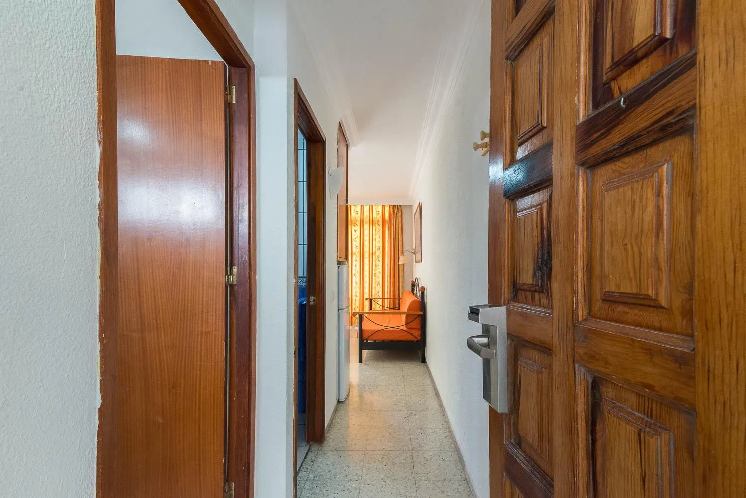 Photo of the whole room in Apartamentos Amazonas