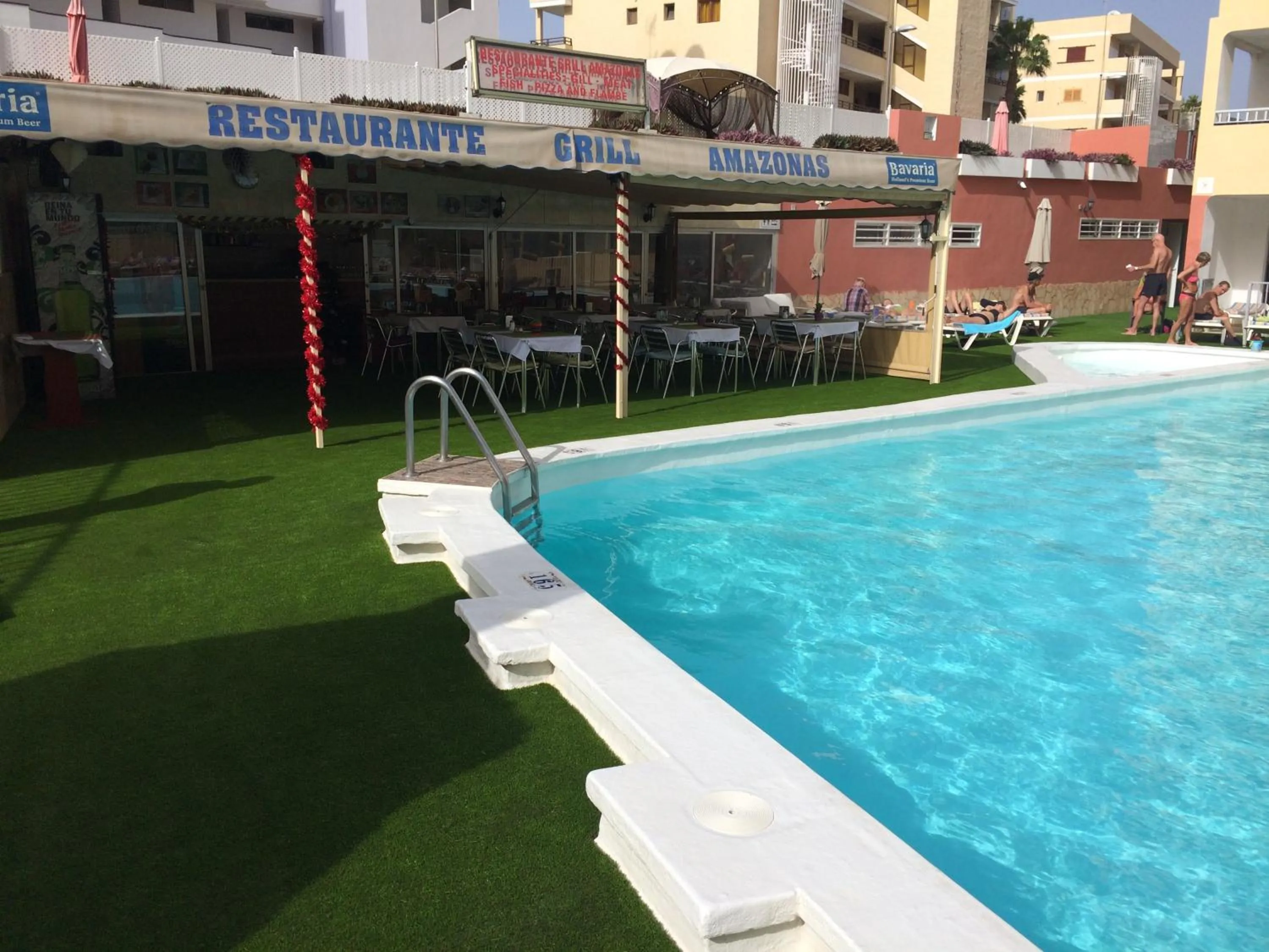 Property building in Apartamentos Amazonas