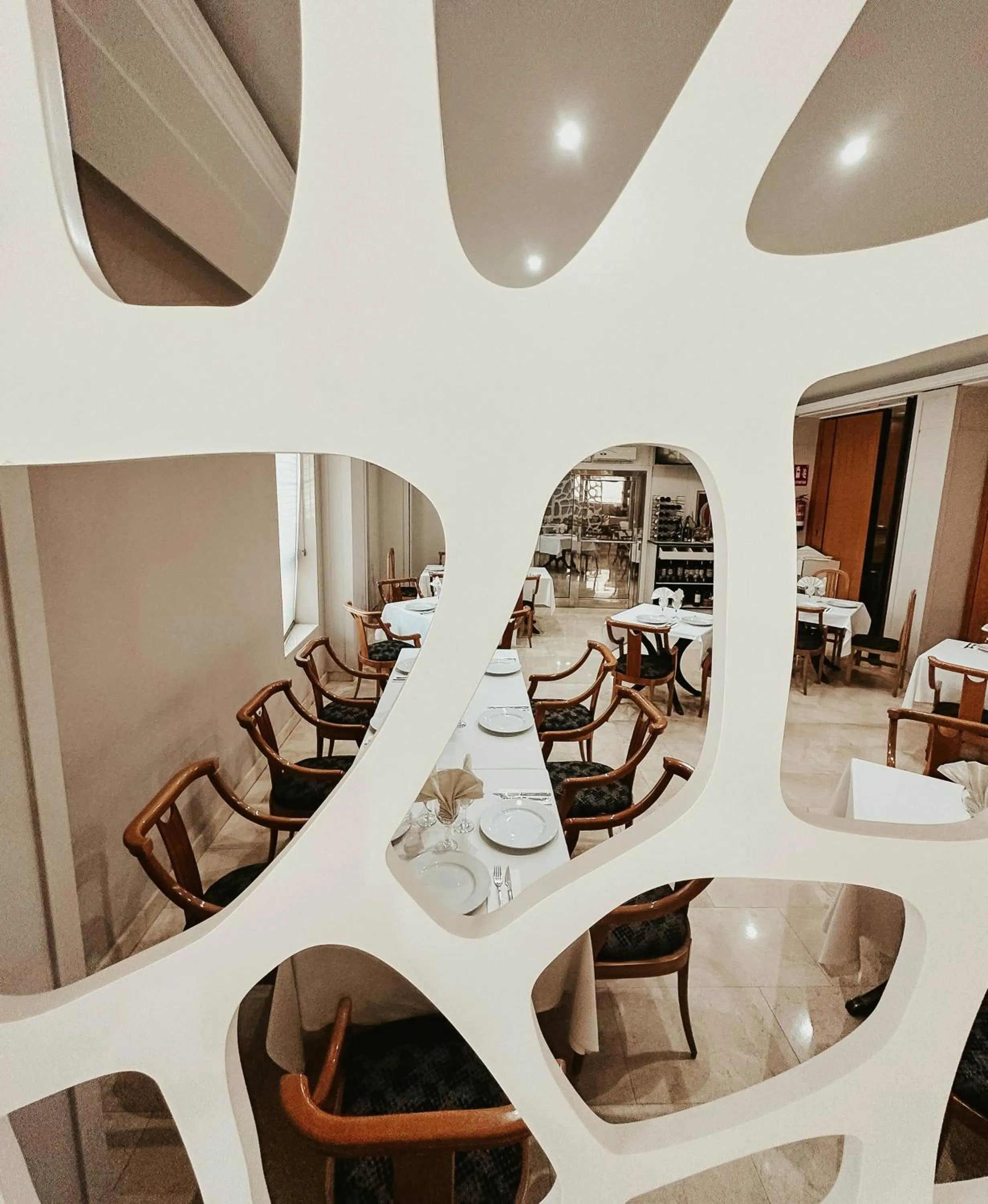 Restaurant/places to eat in Hoteles Urbanos N Avenida de España