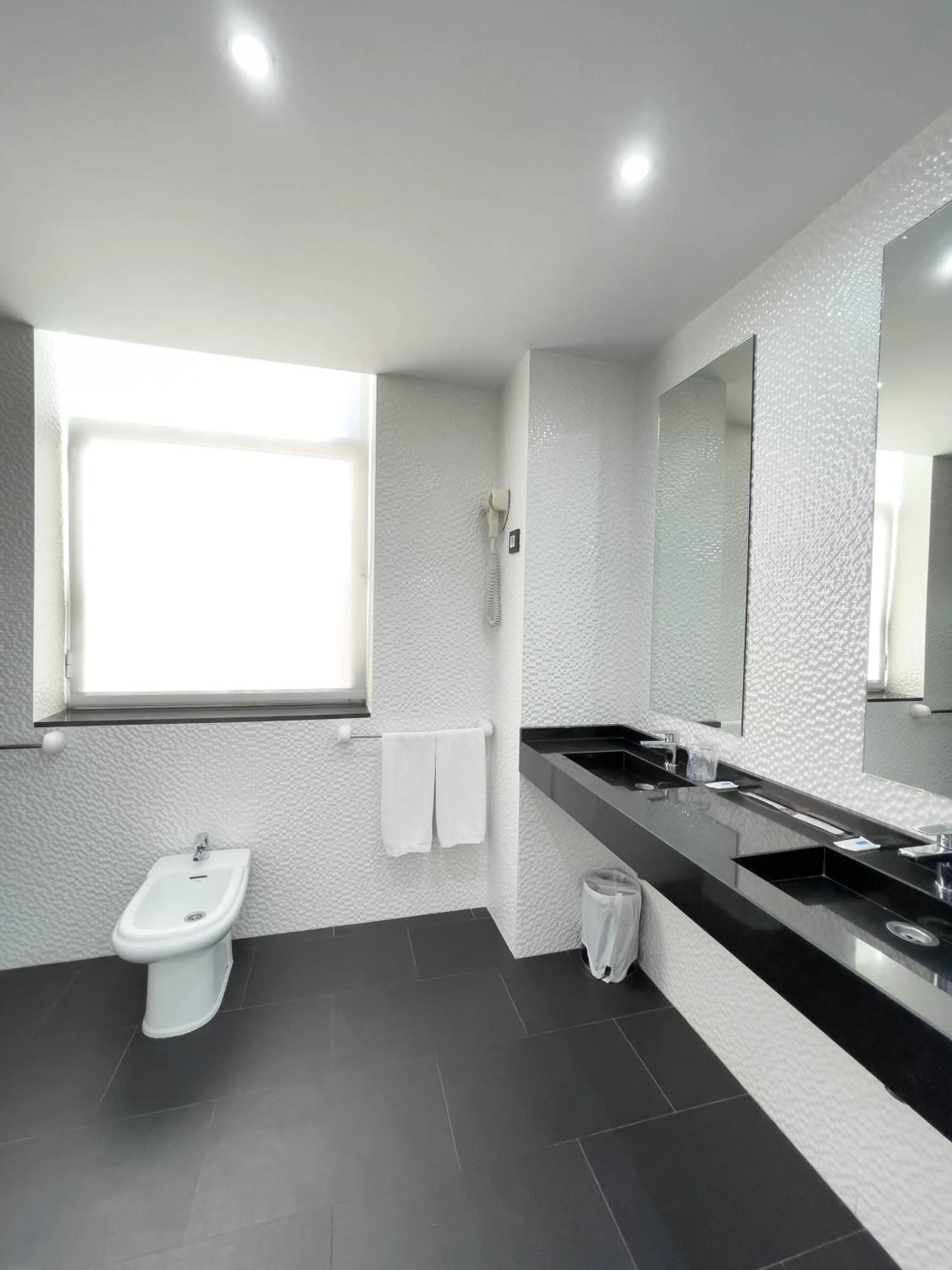 Bathroom in Hoteles Urbanos N Avenida de España