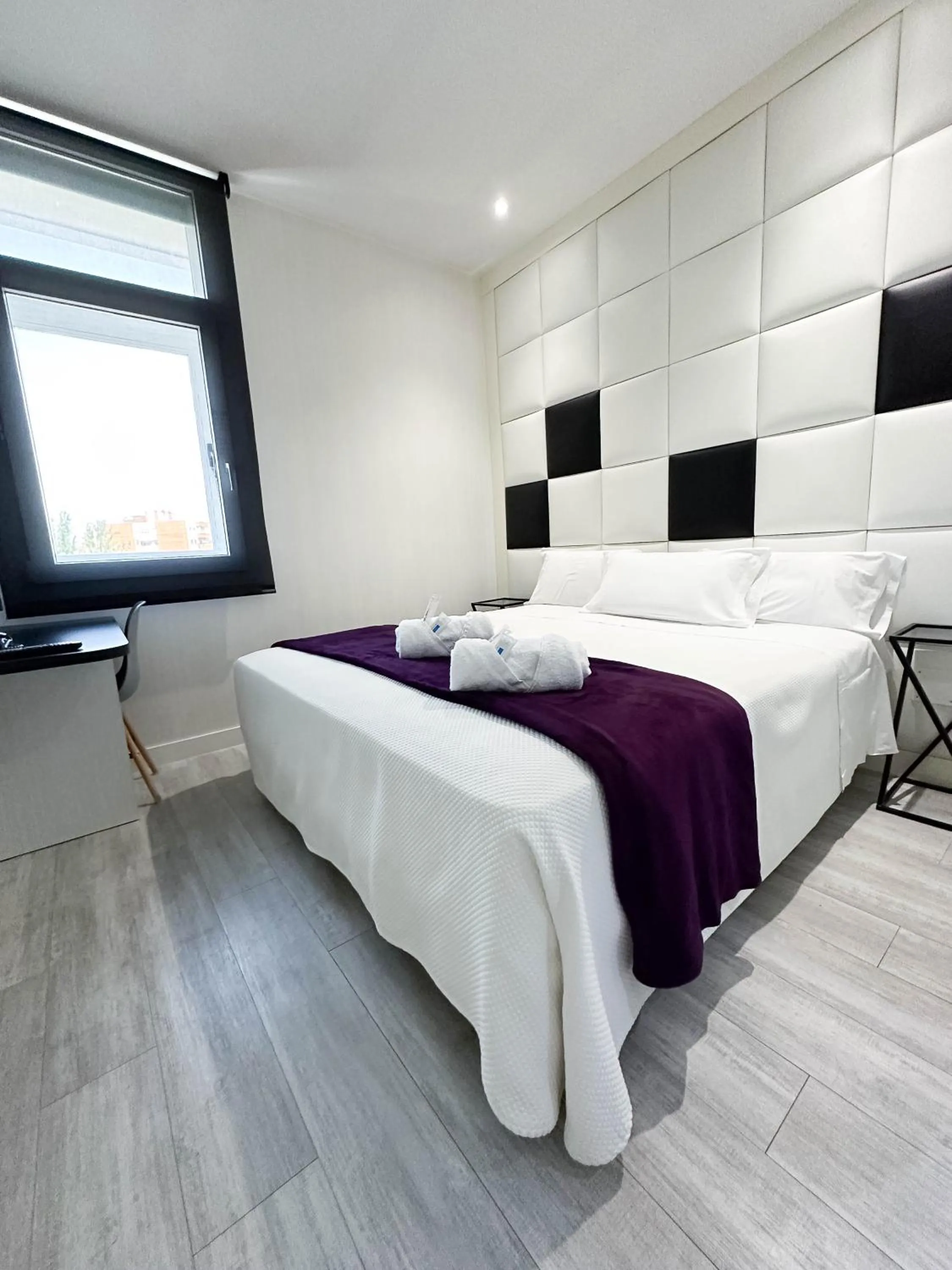 Bed in Hoteles Urbanos N Avenida de España