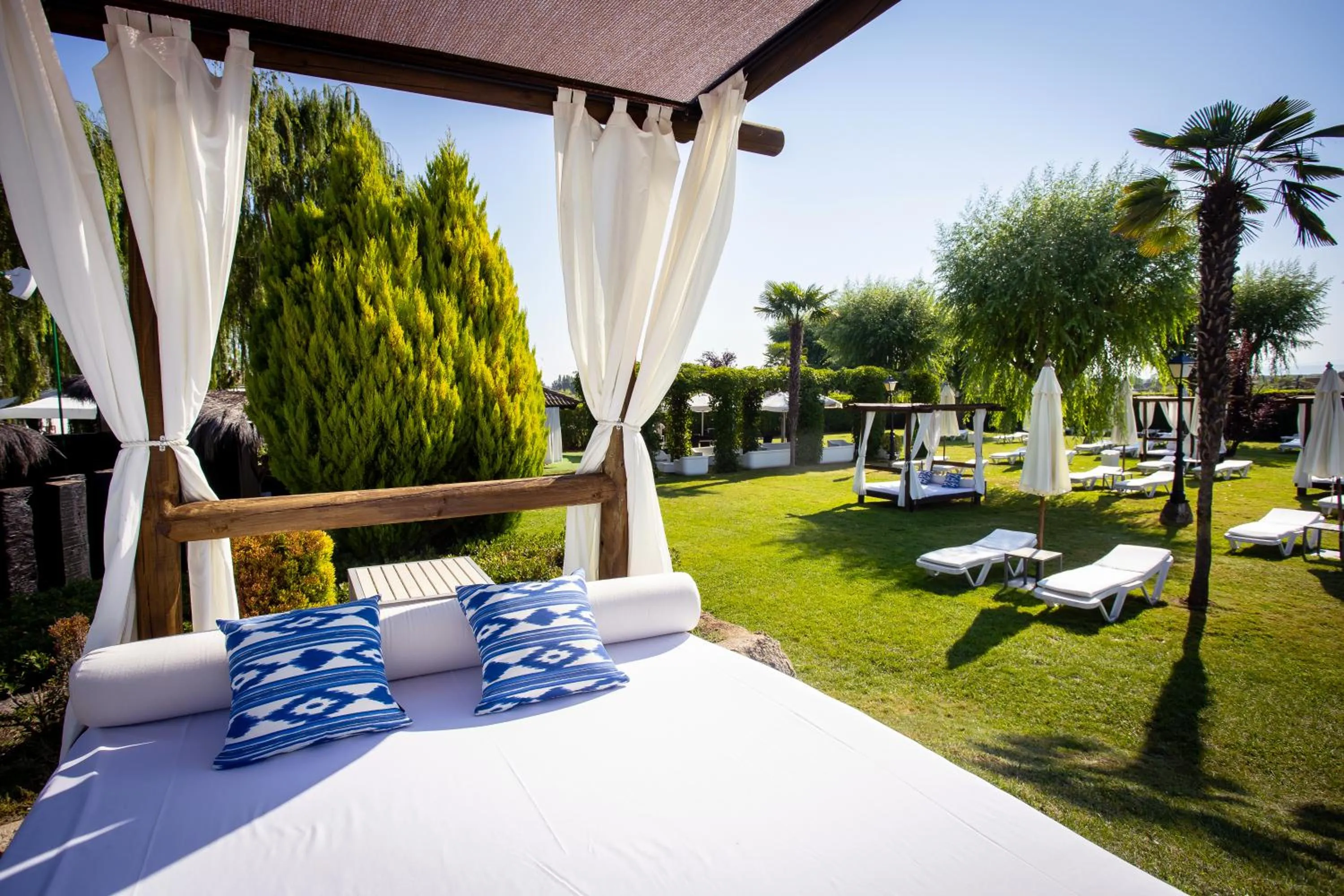 Day in Hotel Conde Rodrigo II by eme hoteles