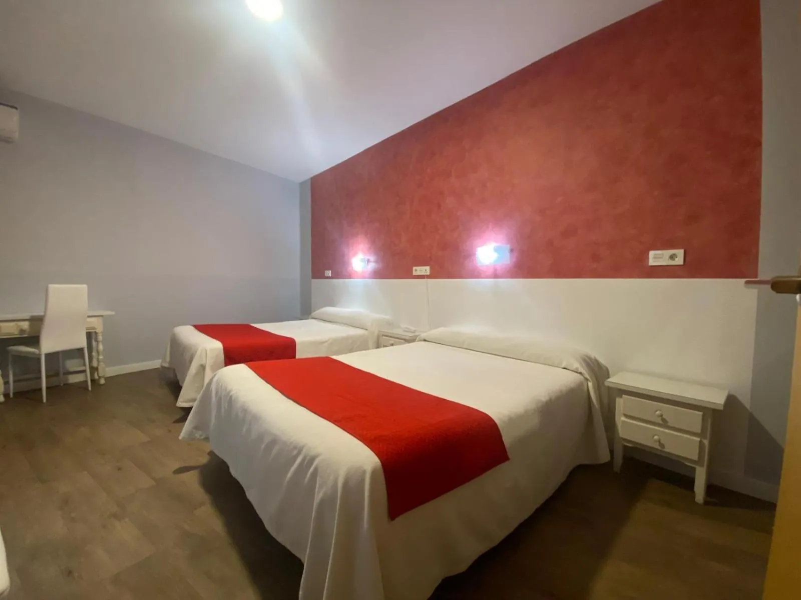 Bed in Hostal Sonia Granada