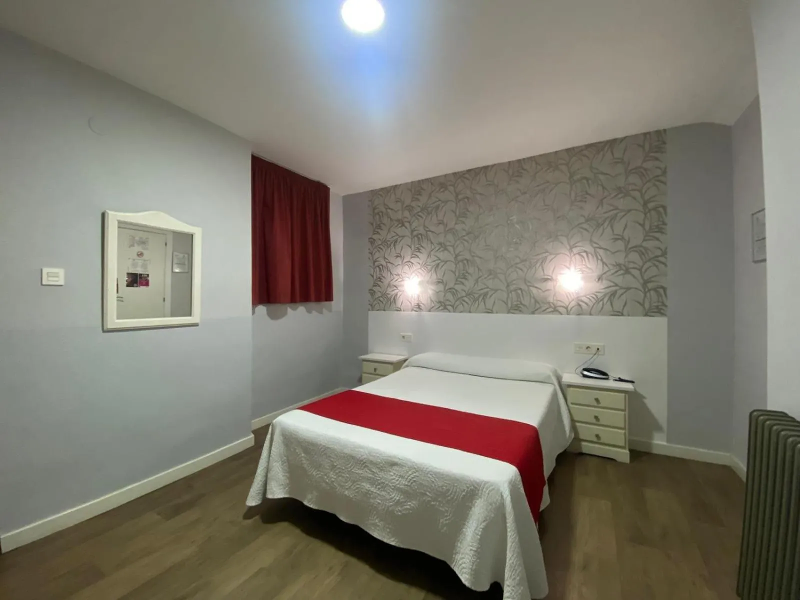 Bed in Hostal Sonia Granada