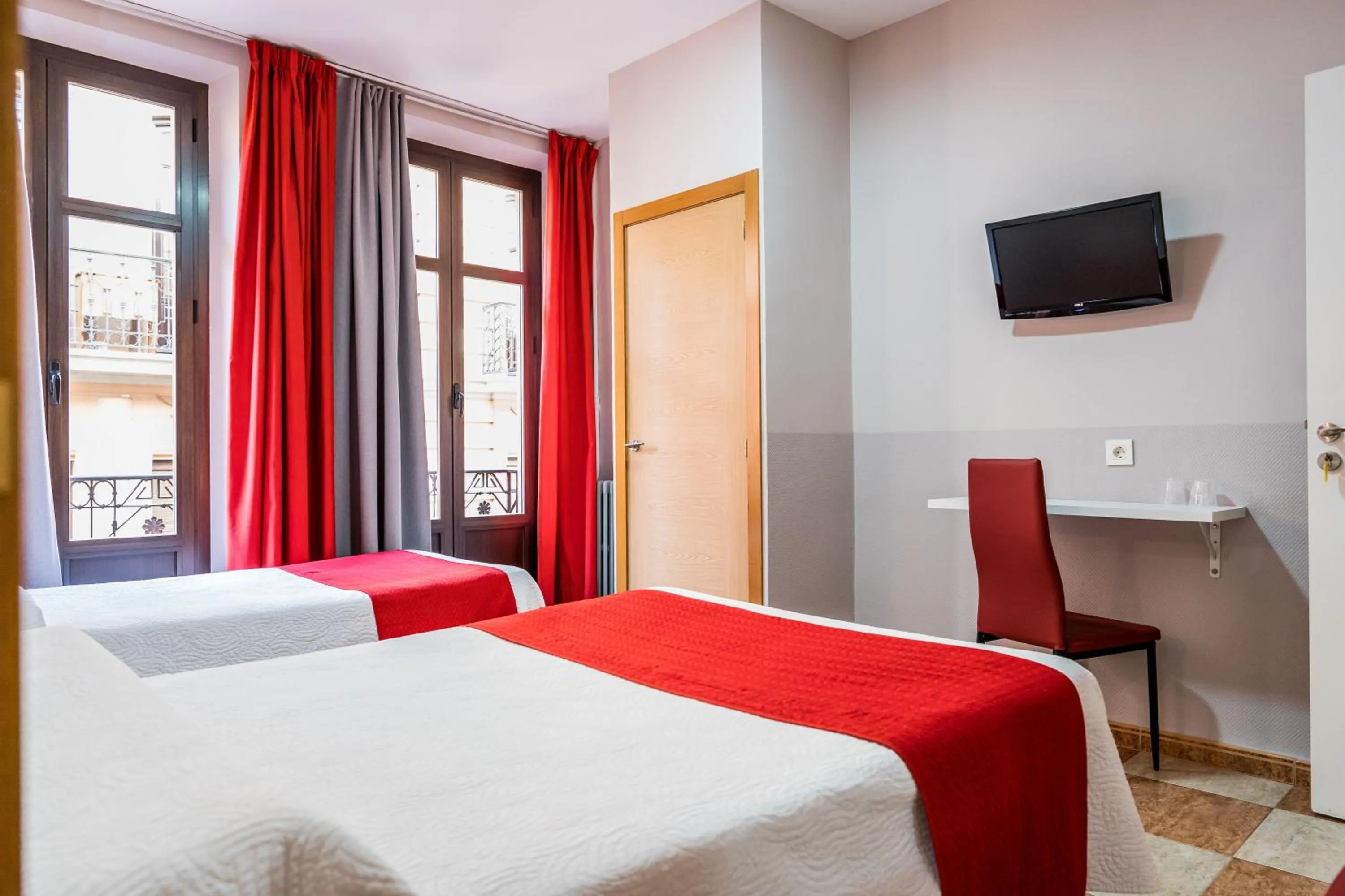 Bed in Hostal Sonia Granada