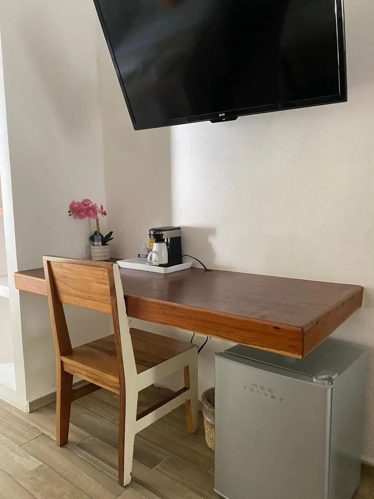 TV and multimedia in Hotel Pelecanus Suites Holbox