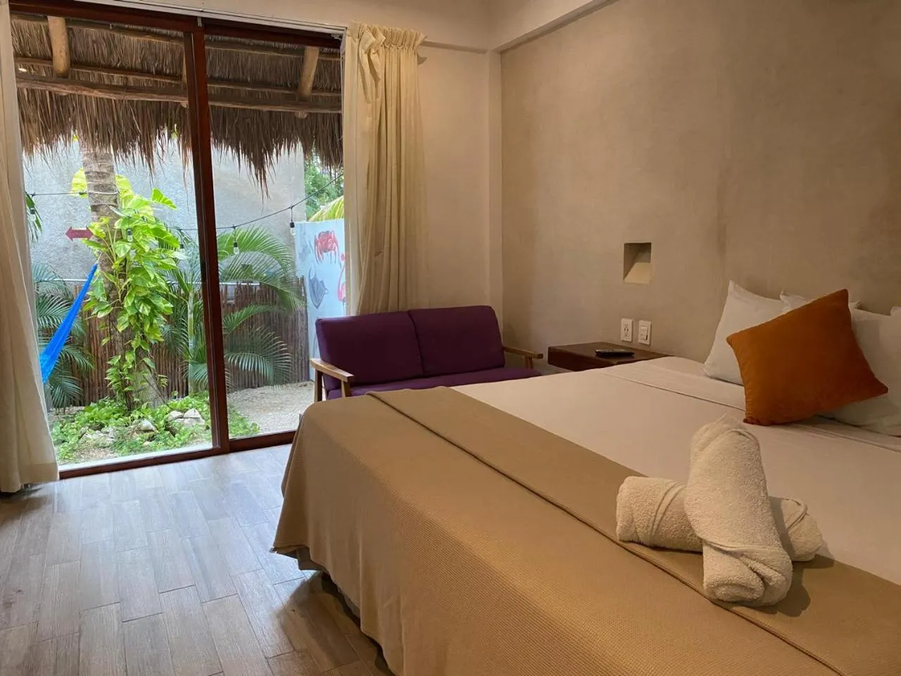 Garden, Bed in Hotel Pelecanus Suites Holbox