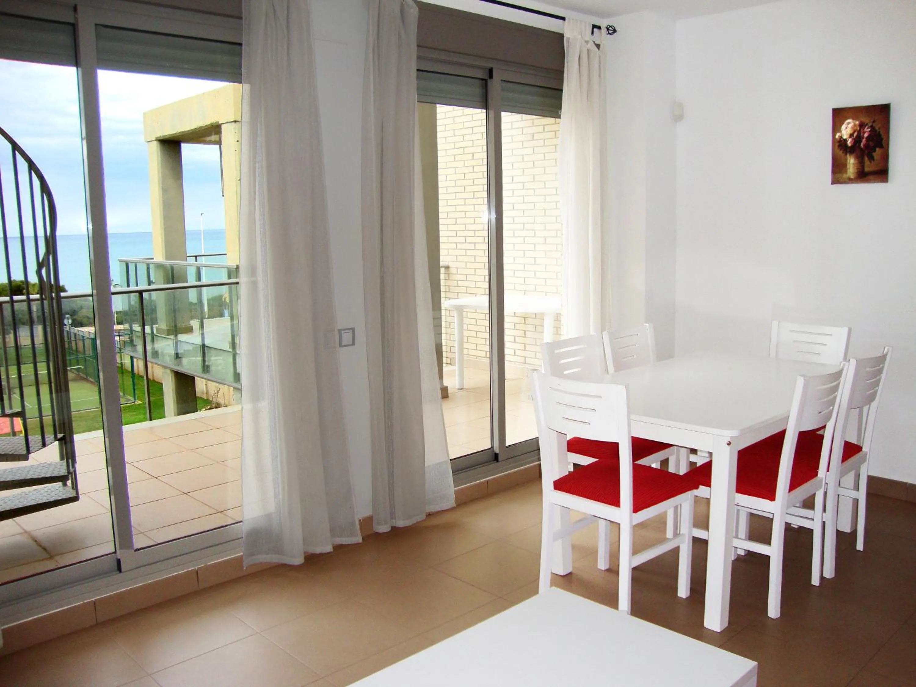 TV and multimedia in Apartamentos Alcocebre Suites 3000