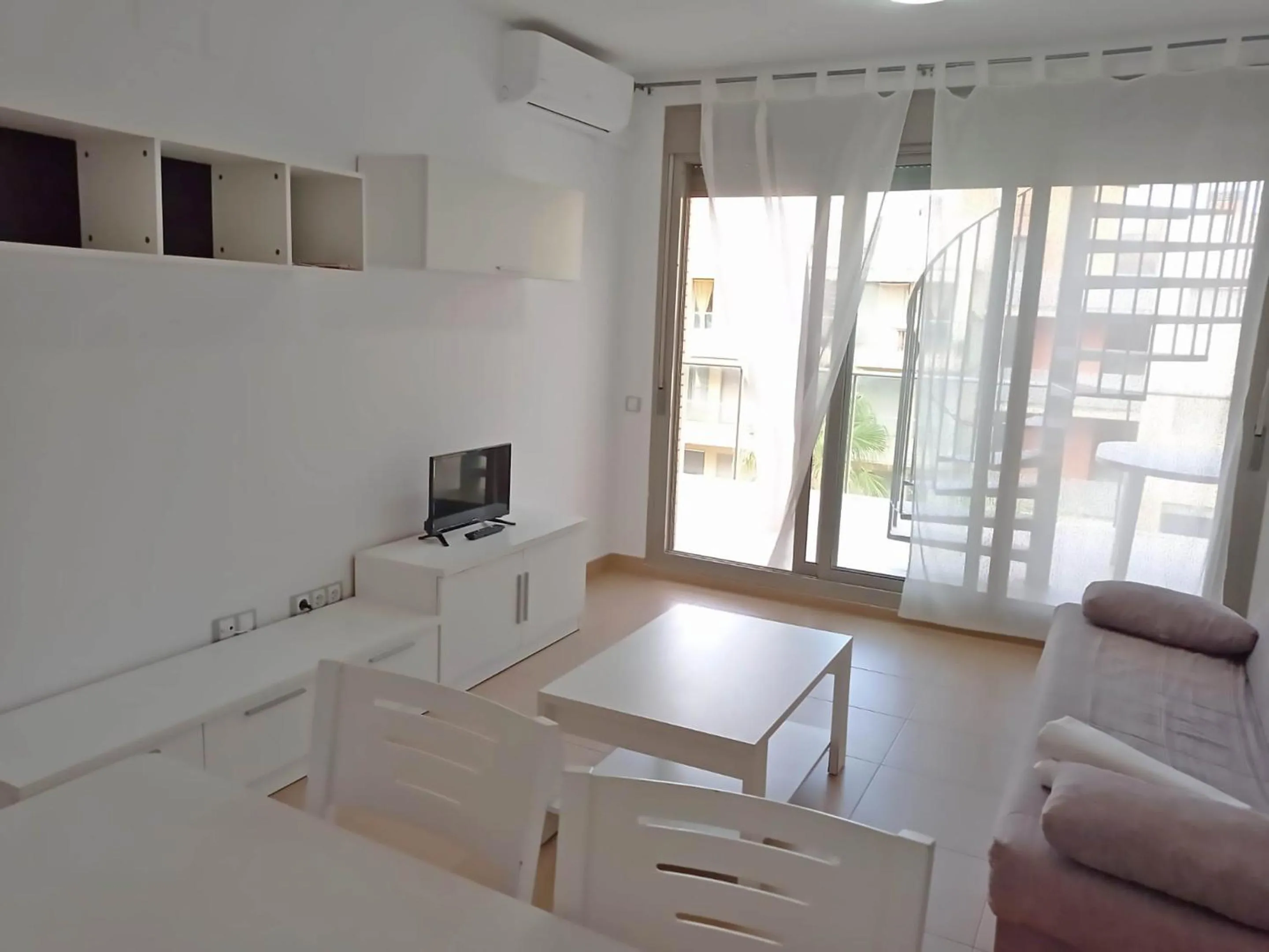 TV and multimedia in Apartamentos Alcocebre Suites 3000