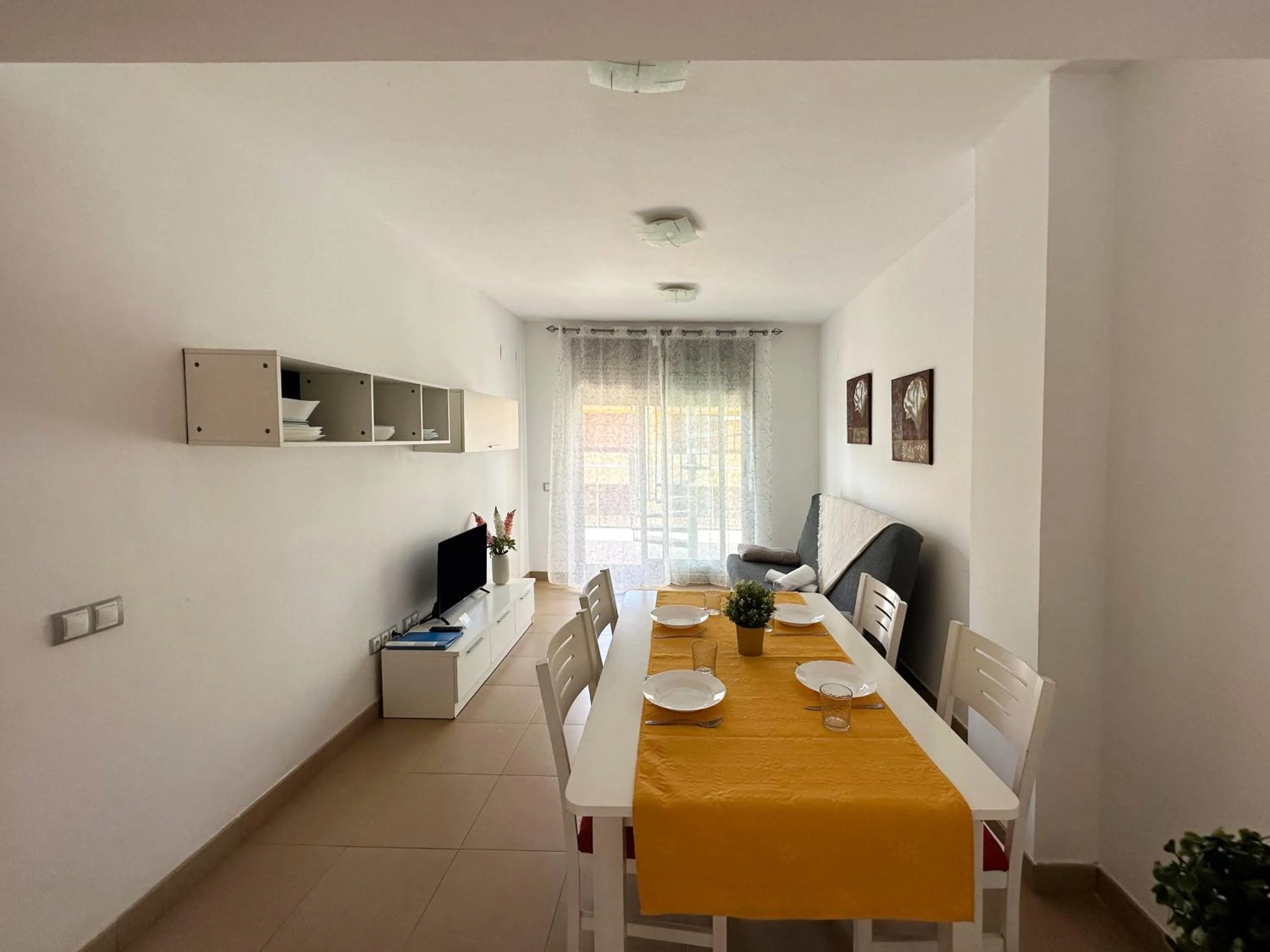 TV and multimedia in Apartamentos Alcocebre Suites 3000