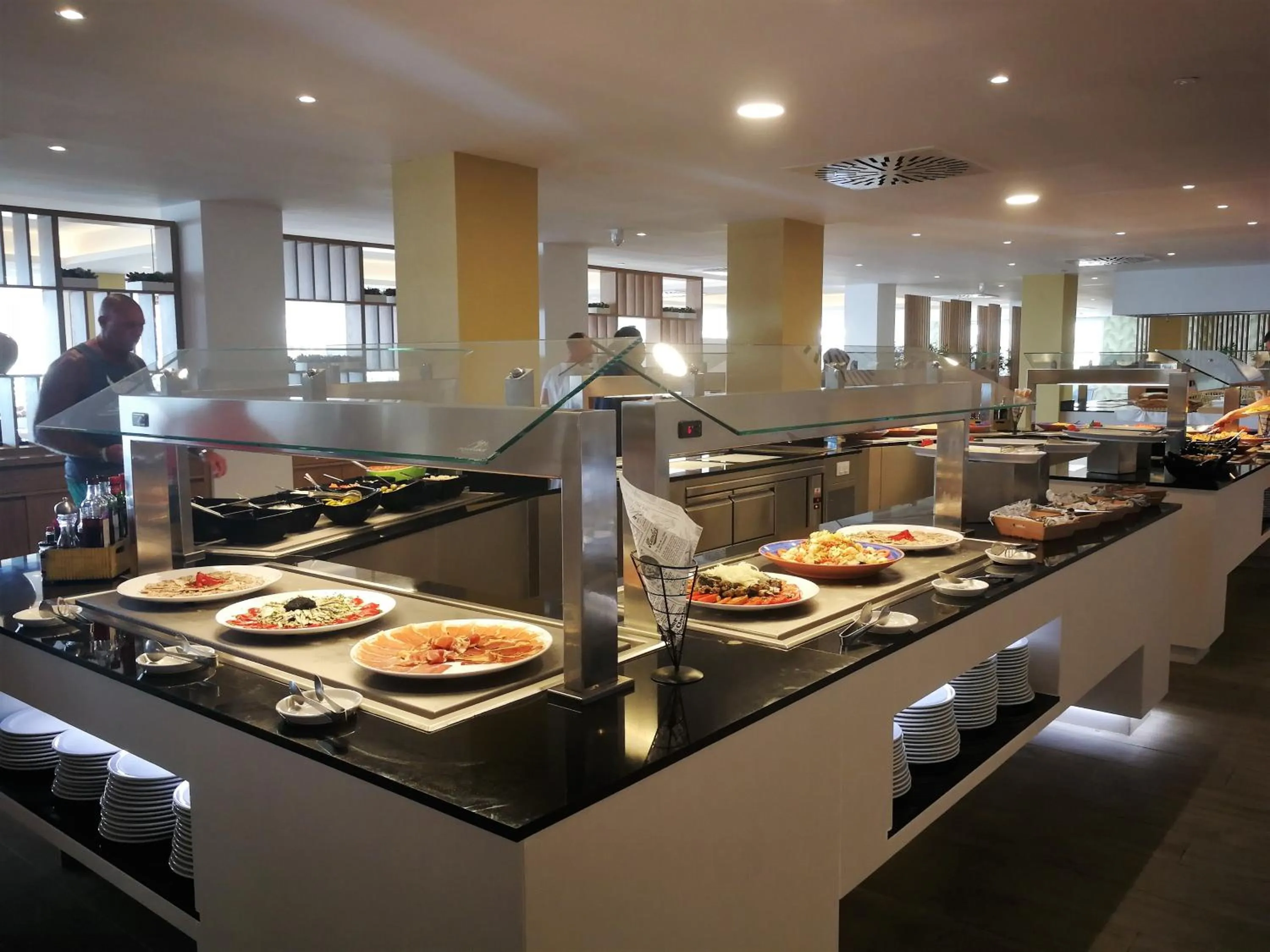 Meals in SBH Maxorata Resort