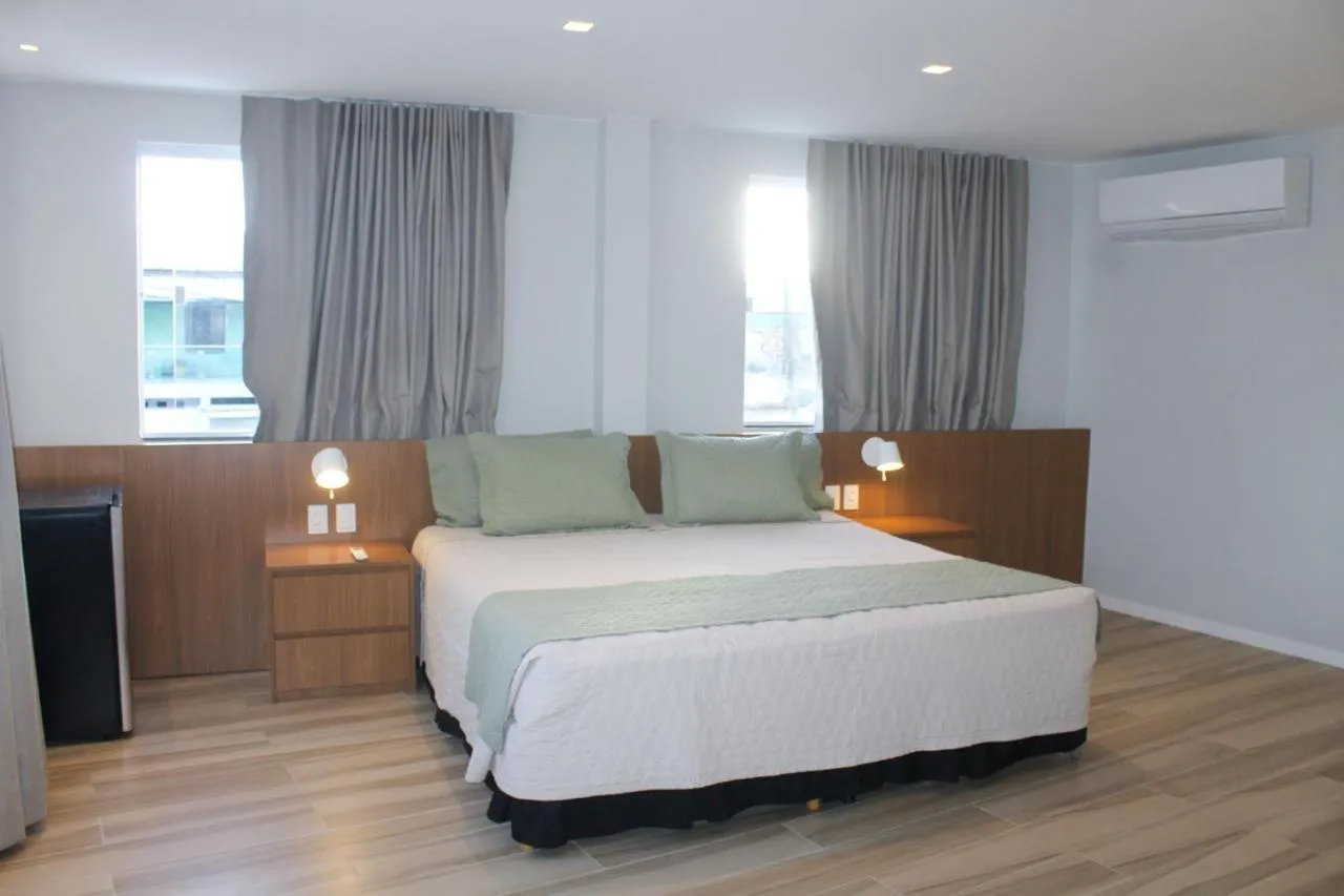 Bed in Farol de Itapuã Praia Hotel