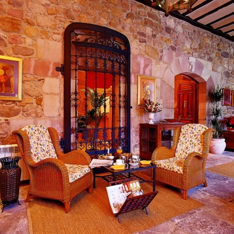 Restaurant/places to eat in Hotel Palacio Guevara