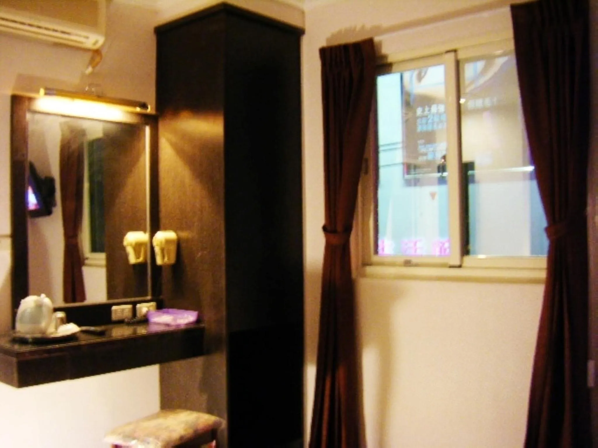 Day in Baseball Hotel