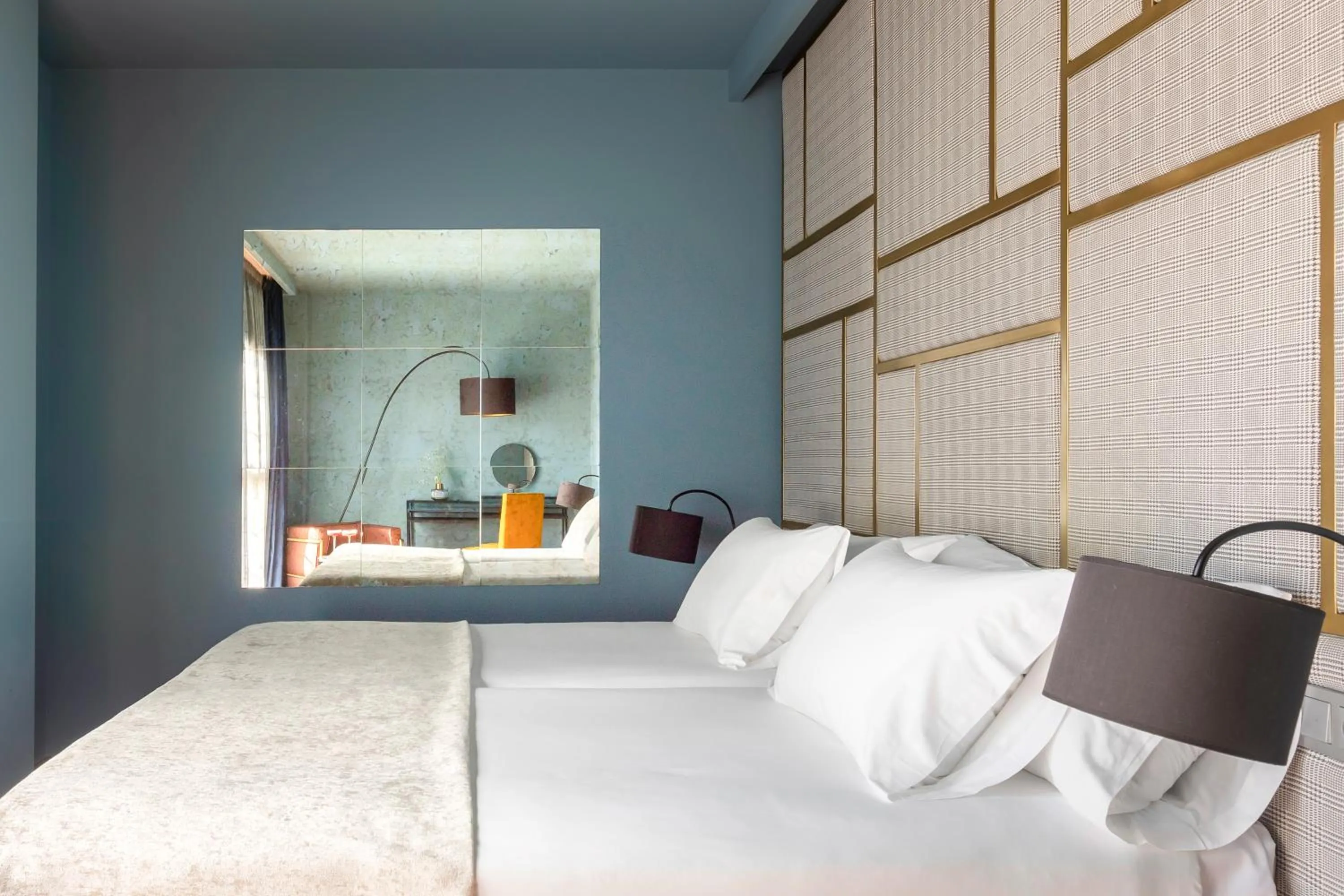 Bed in Pamplona Catedral Hotel