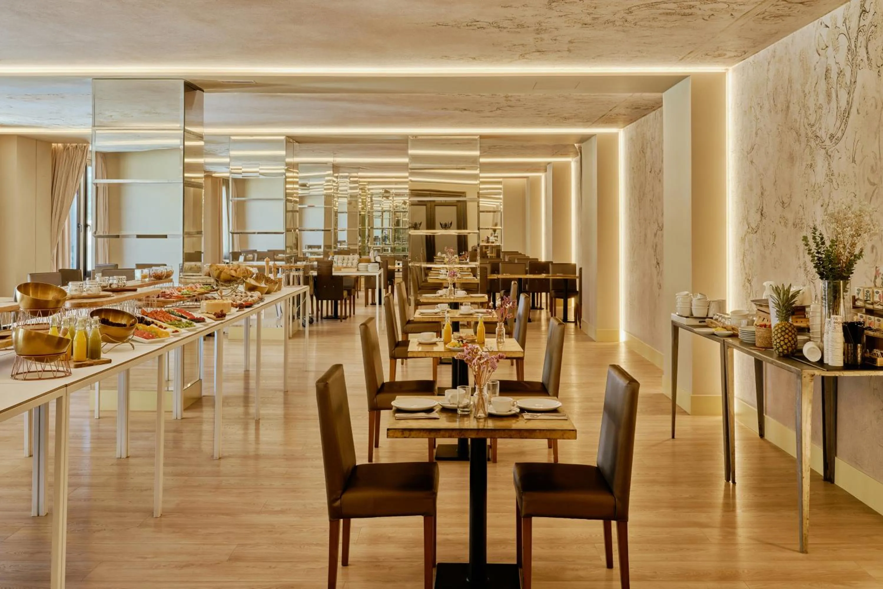 Breakfast in Pamplona Catedral Hotel