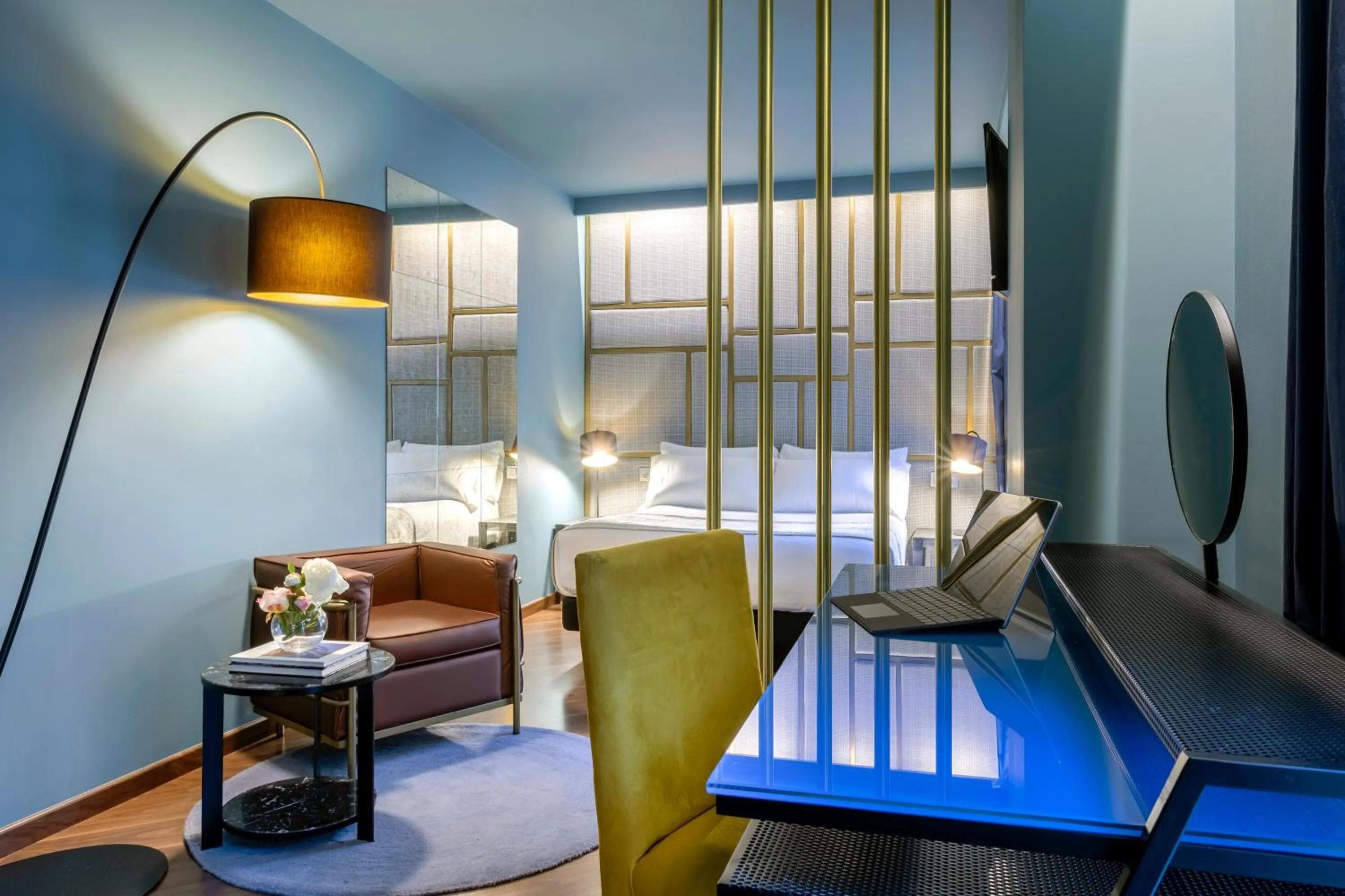 Photo of the whole room, Bed in Pamplona Catedral Hotel