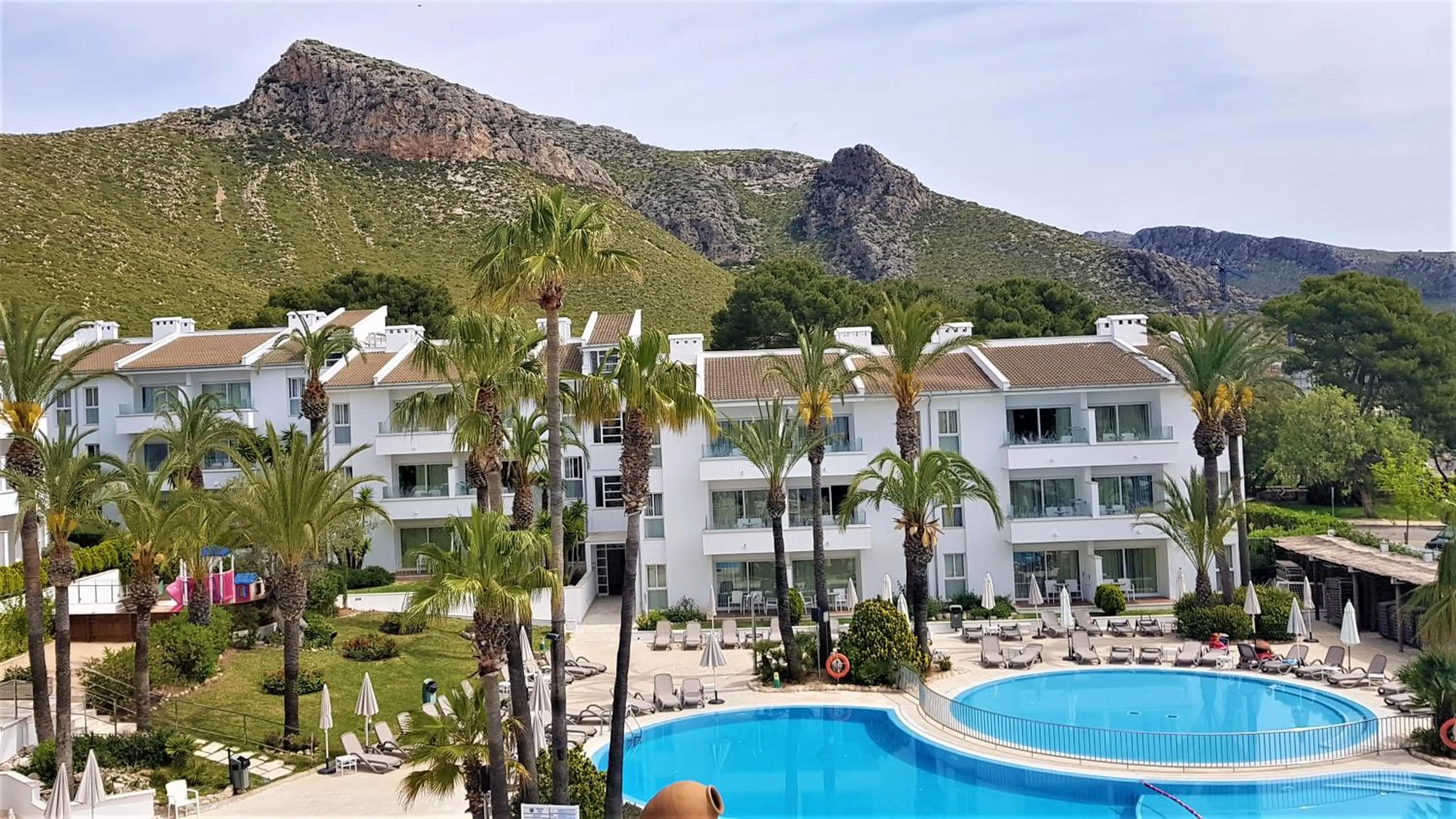 Mountain view in Puerto Azul Suite Hotel