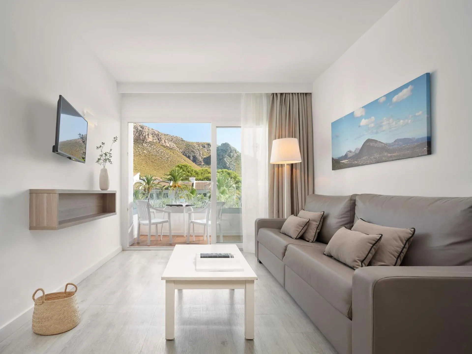 Living room in Puerto Azul Suite Hotel