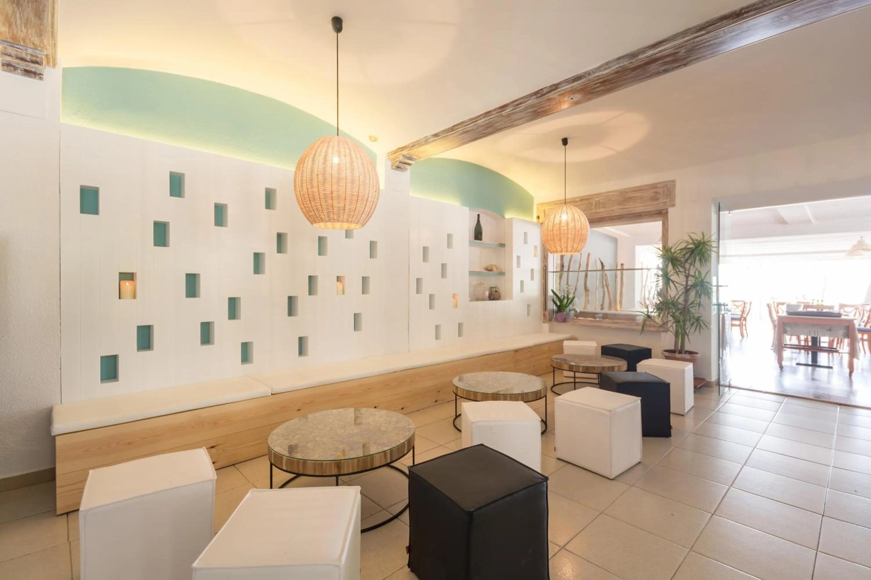 Lounge or bar in Hotel Tamariu