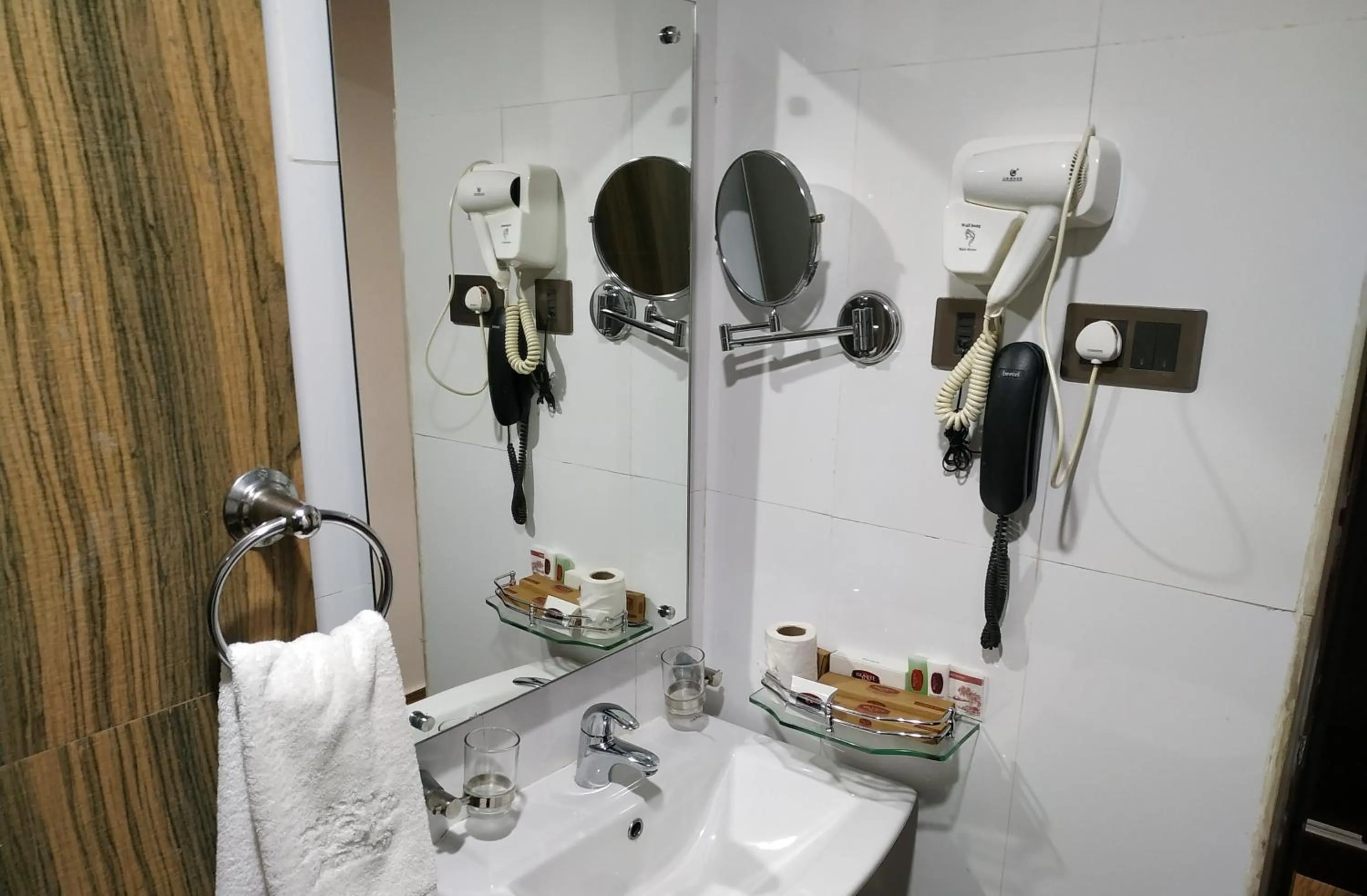 Bathroom in KGA Elite Continental Hotel