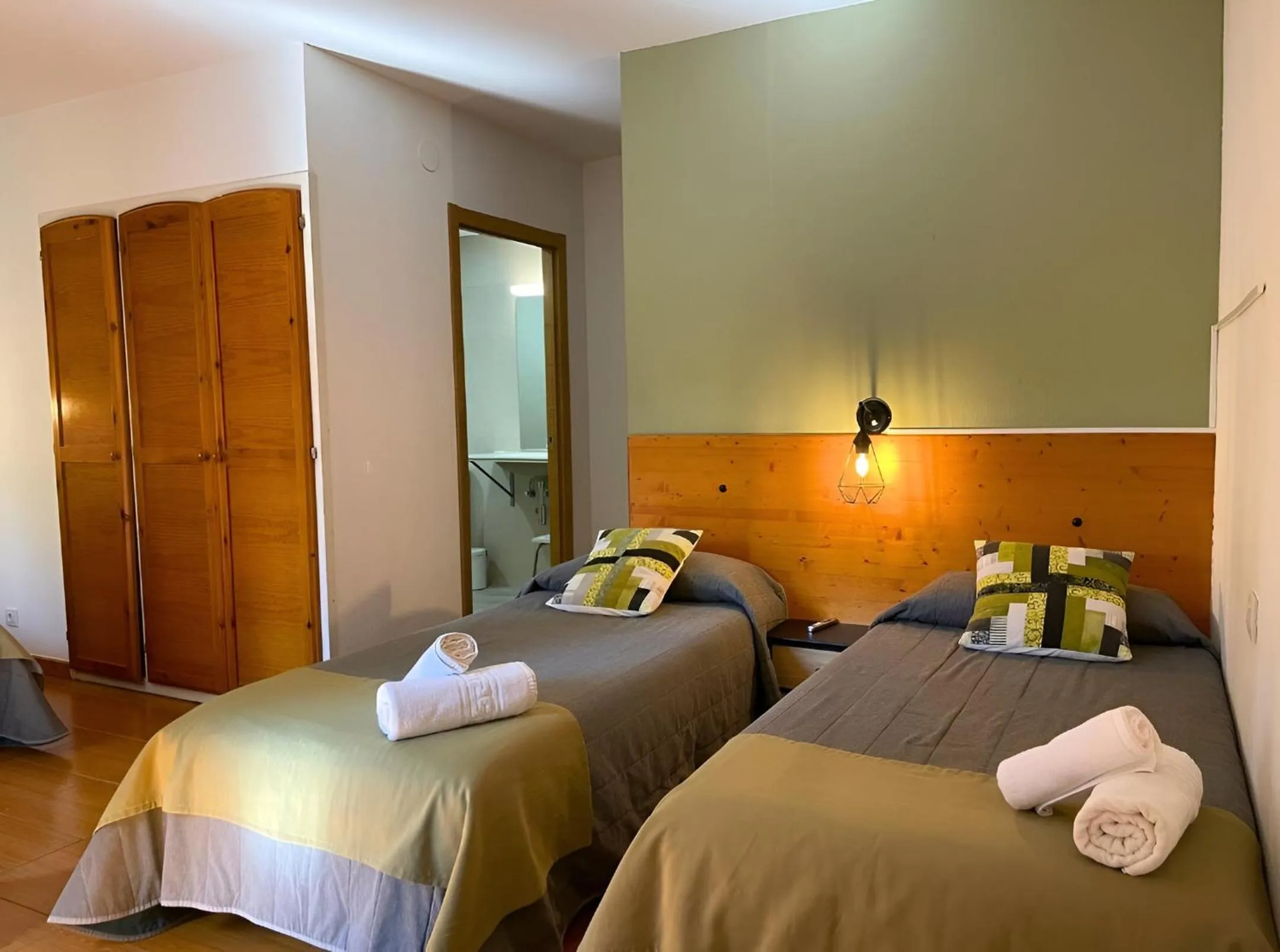 Bedroom, Bed in Pey Resort