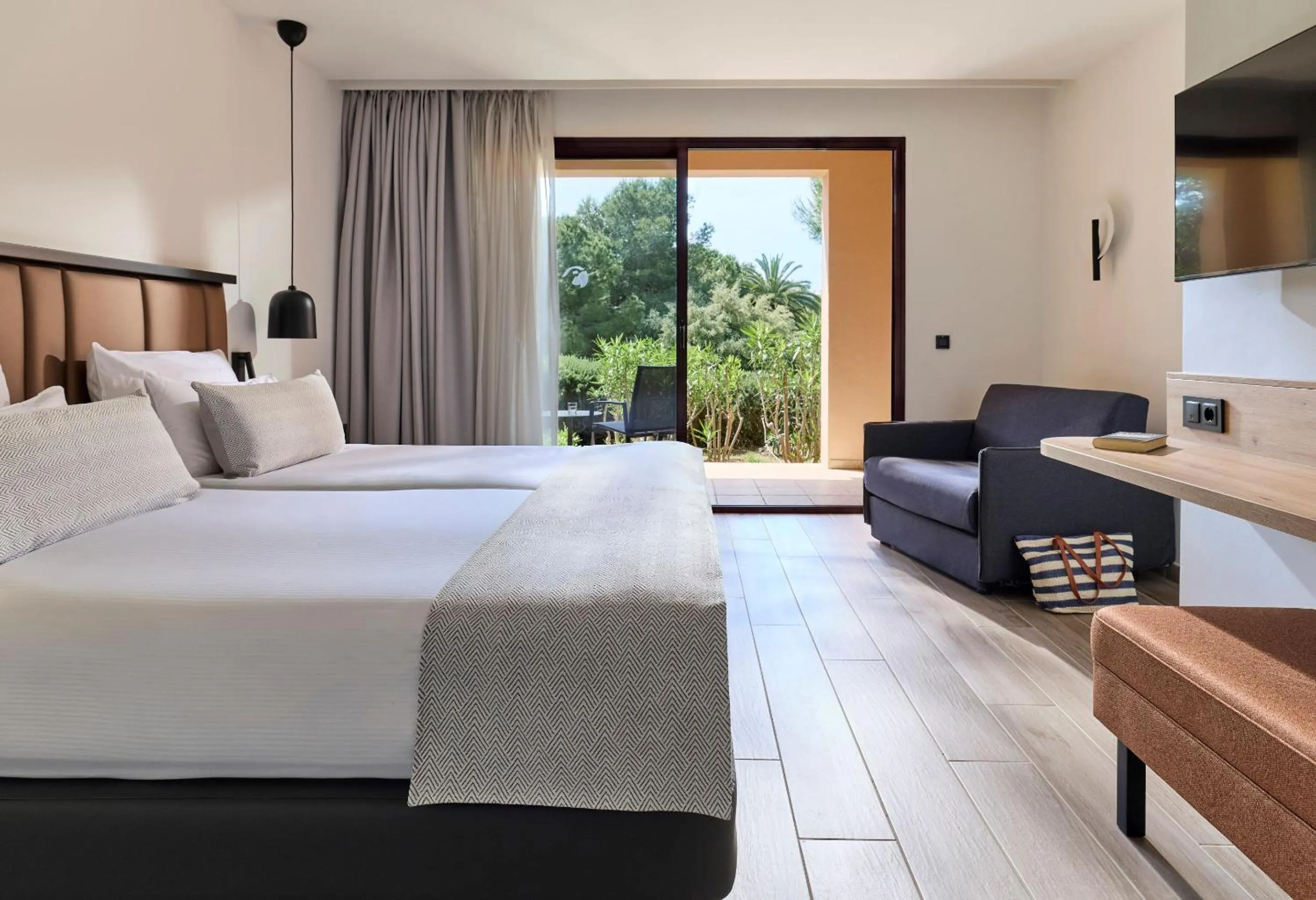 Bed in ROBINSON Cala Serena