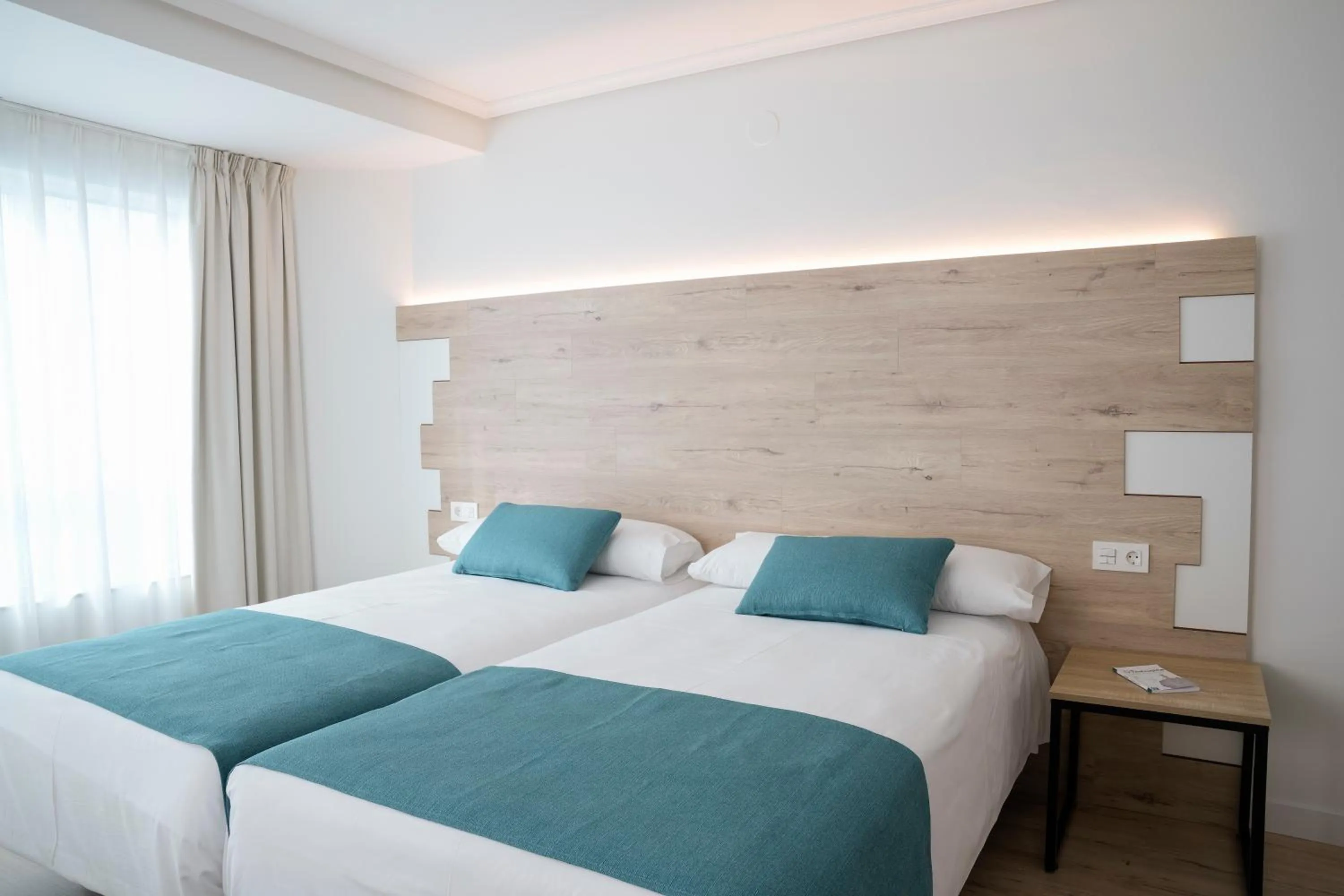 Photo of the whole room, Bed in Hotel VIDA Finisterre Centro