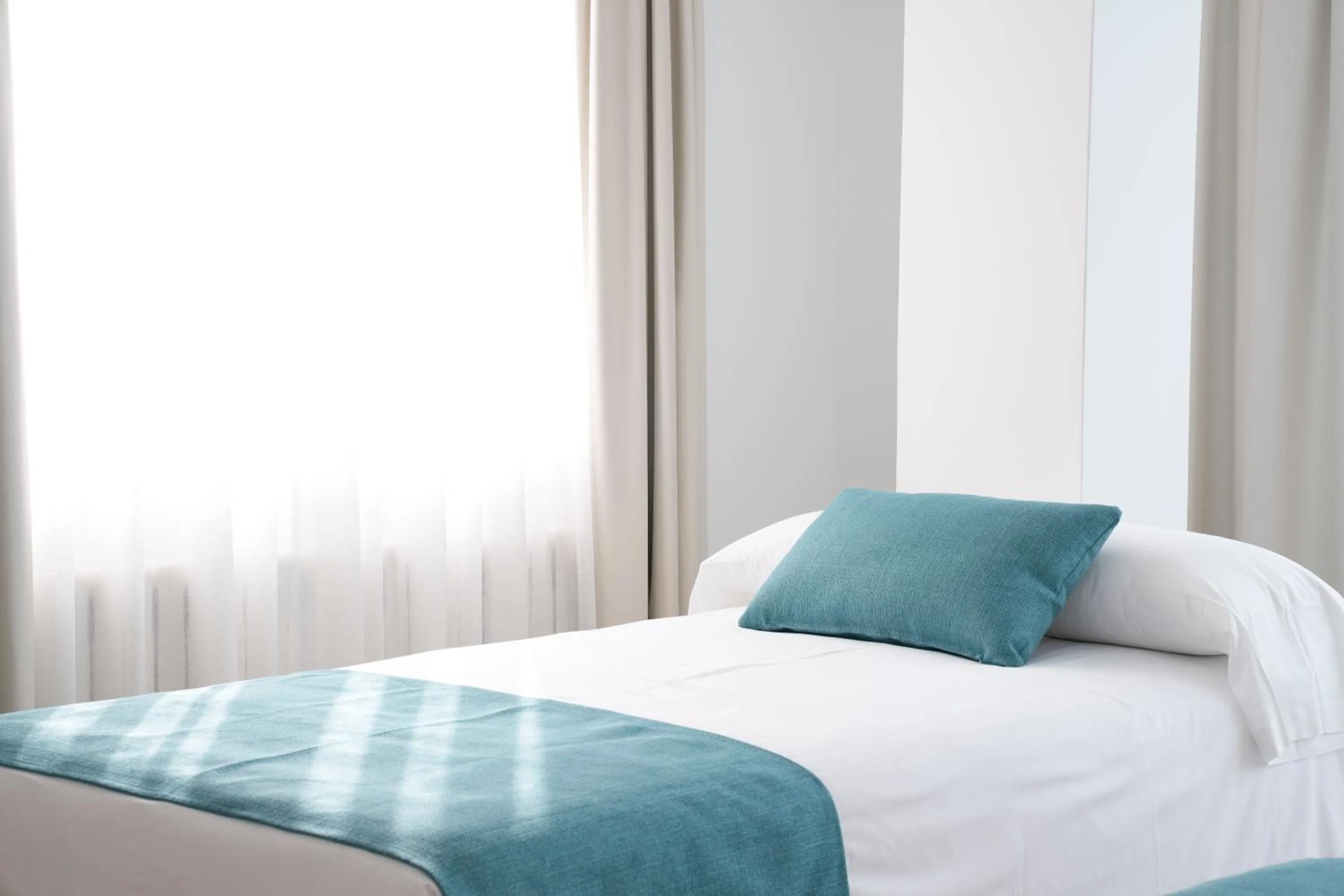 Photo of the whole room, Bed in Hotel VIDA Finisterre Centro