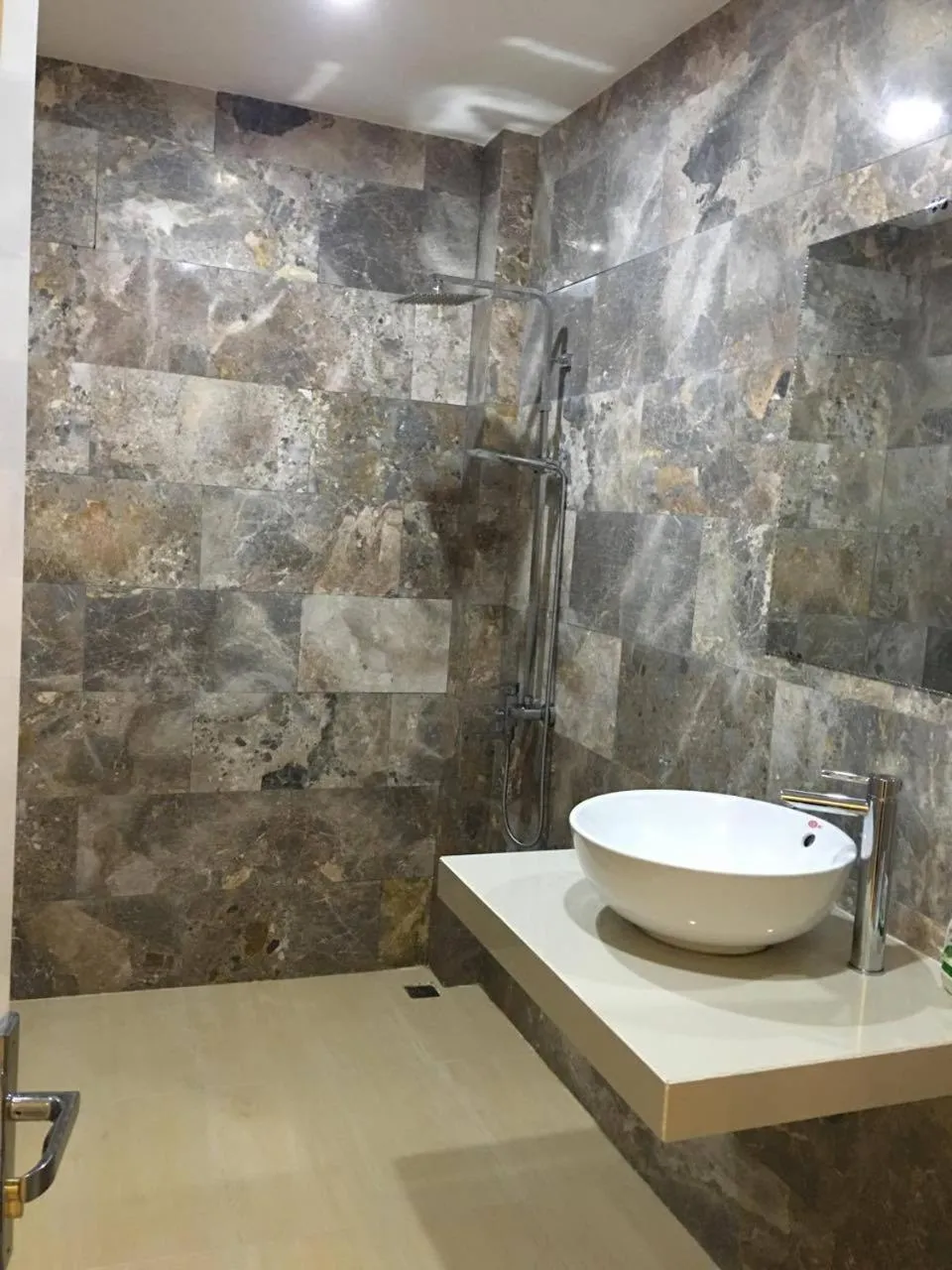 Bathroom in Horizon Homestay Hoi An