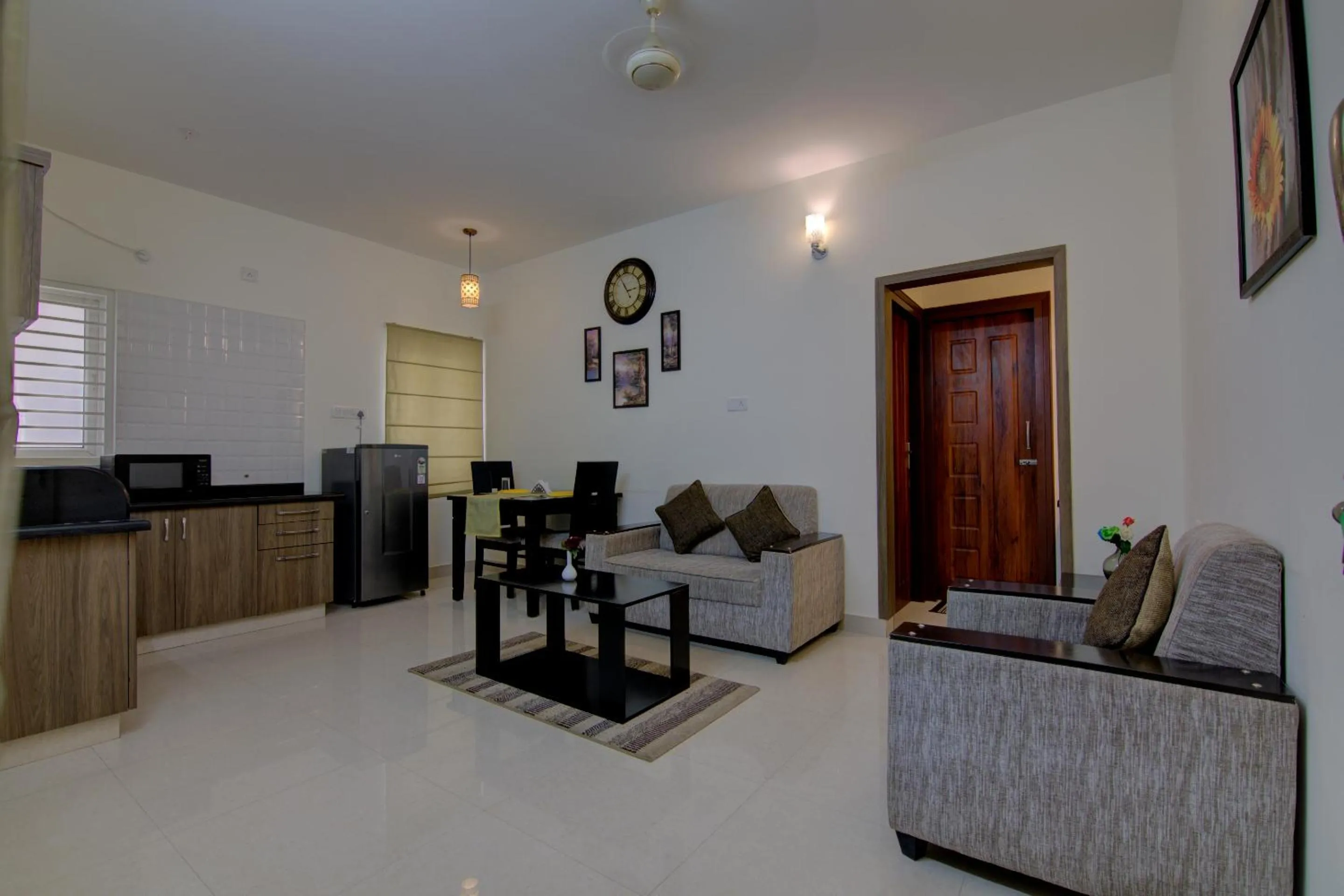 Sunshine Suites Grand Deluxe