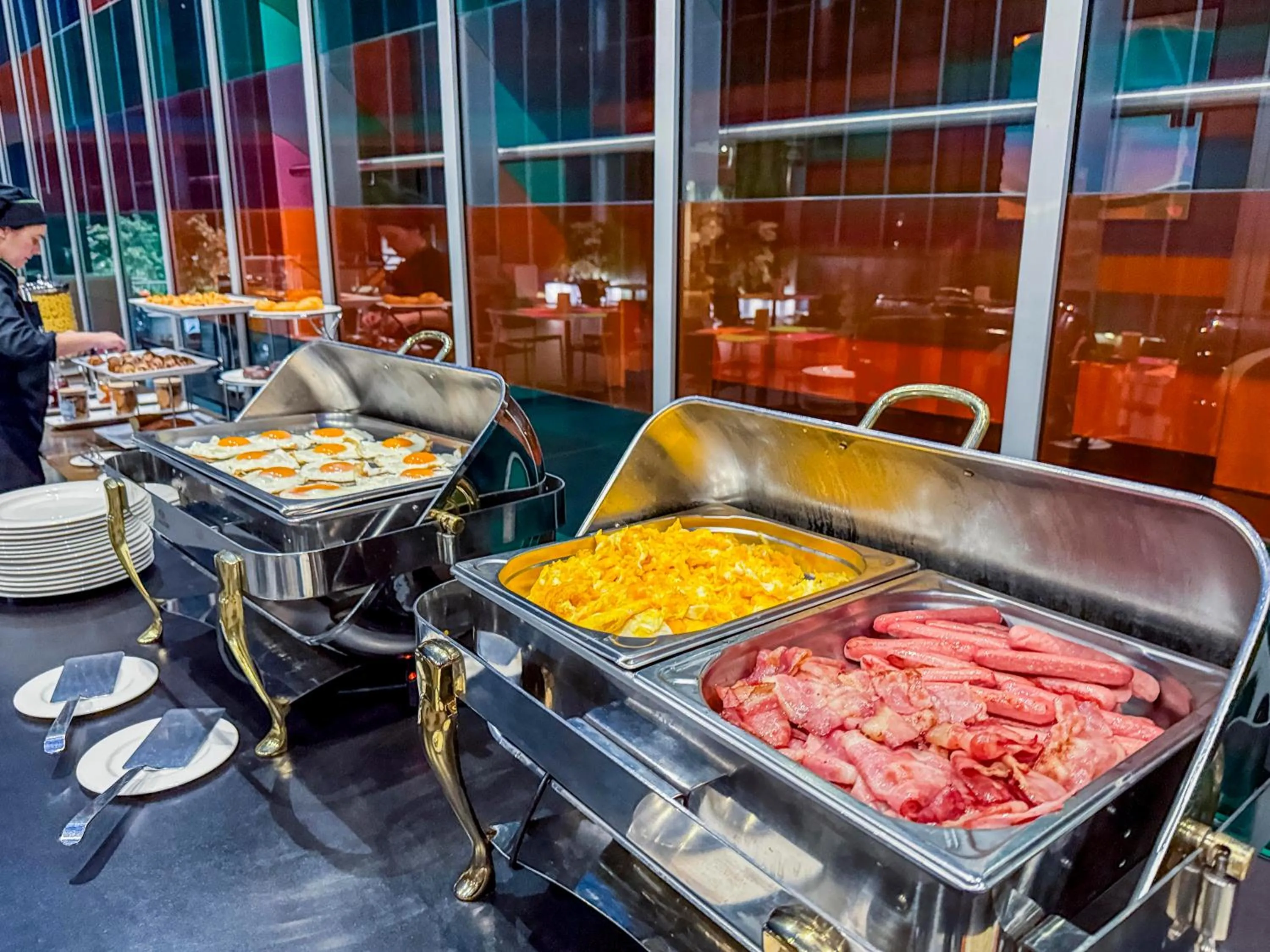 Buffet breakfast in Hotel Jardines de Uleta Suites